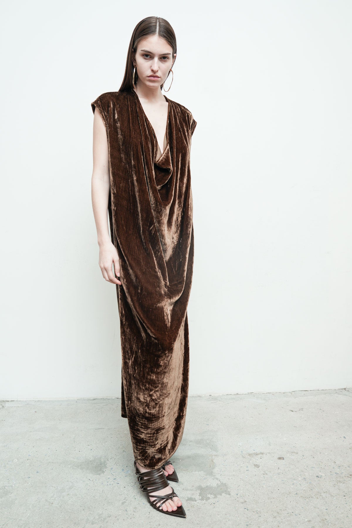 files/NicholasK-SD-641B-TemDress-Bronze-04.jpg
