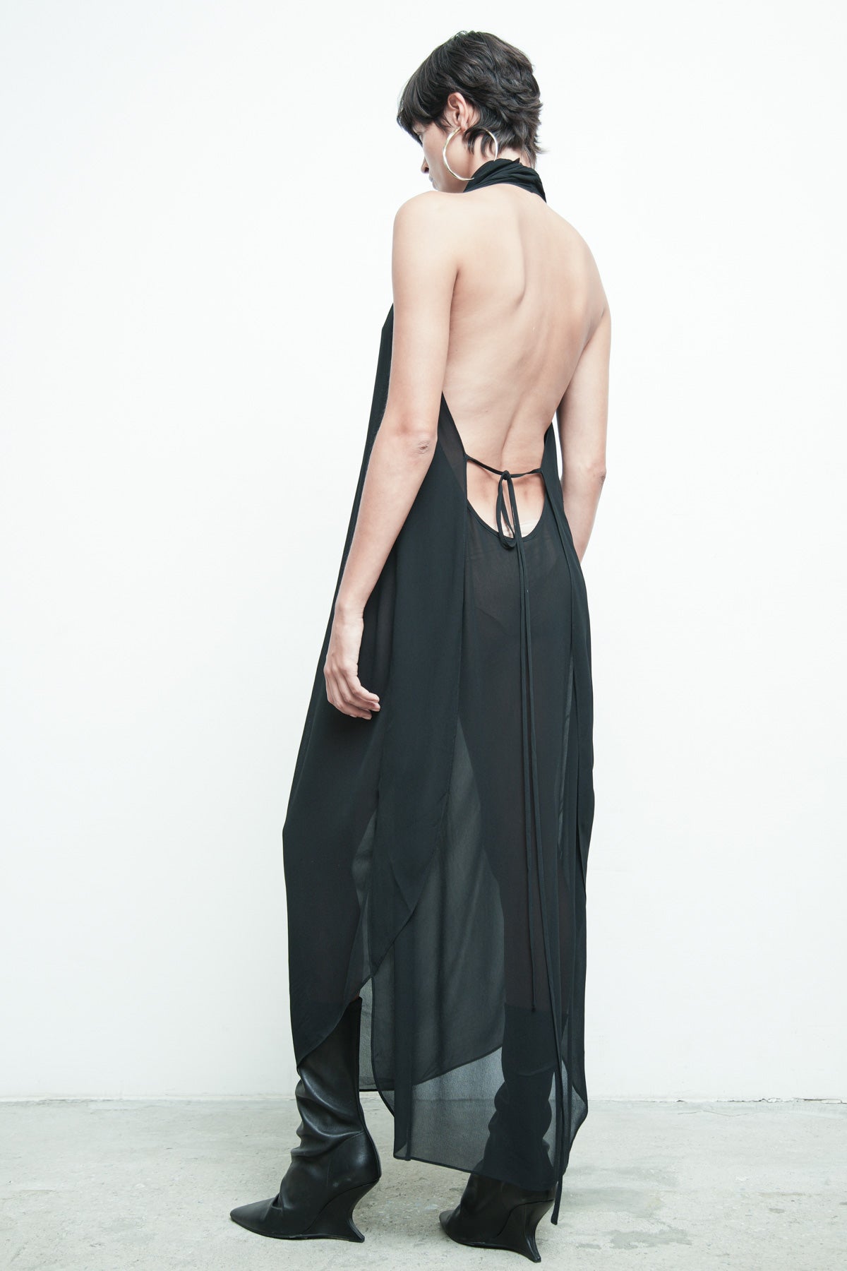 files/NicholasK-SD-658-ShilohDress-Black-02.jpg