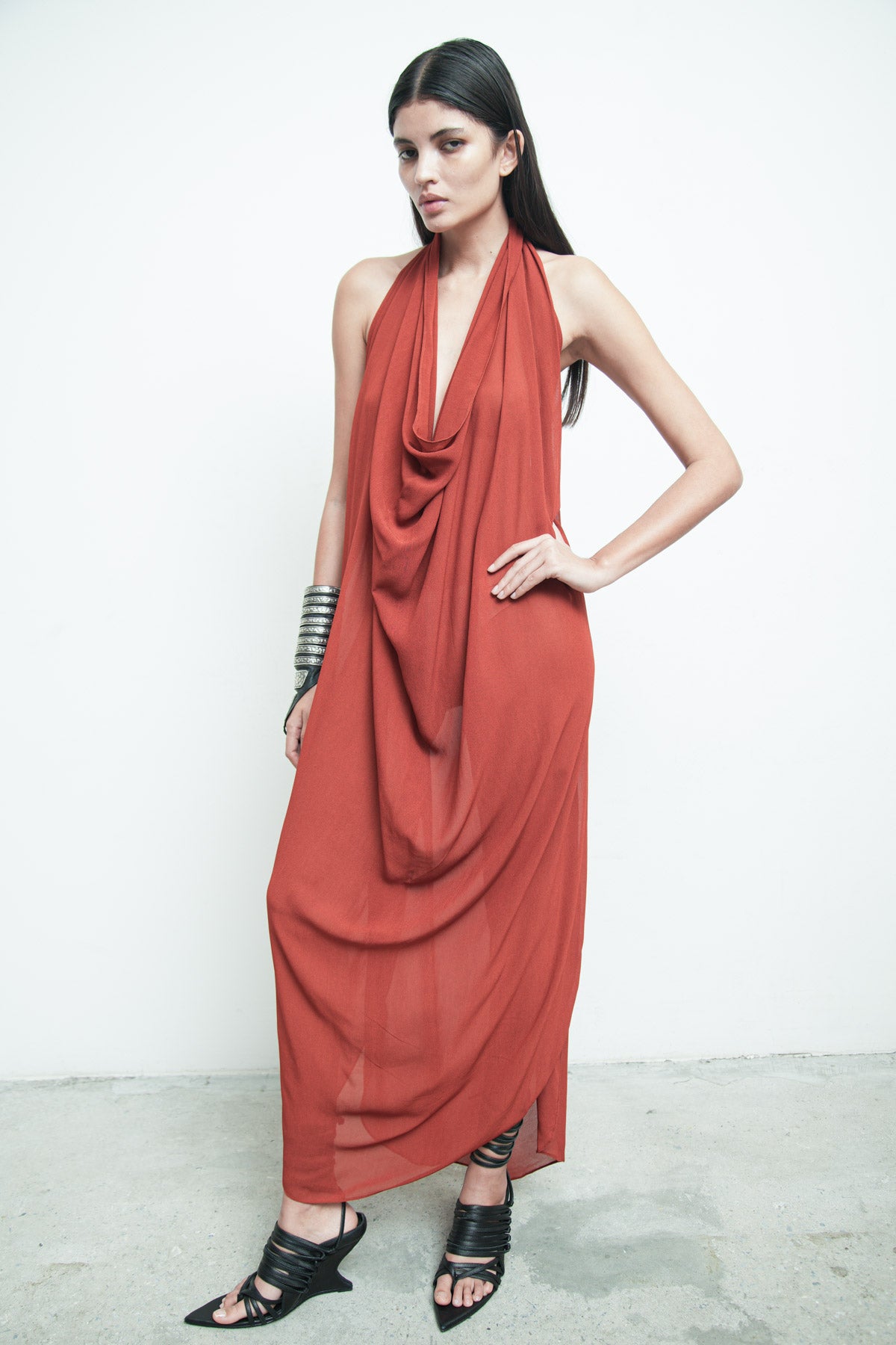 files/NicholasK-SD-658-ShilohDress-Brick-06.jpg