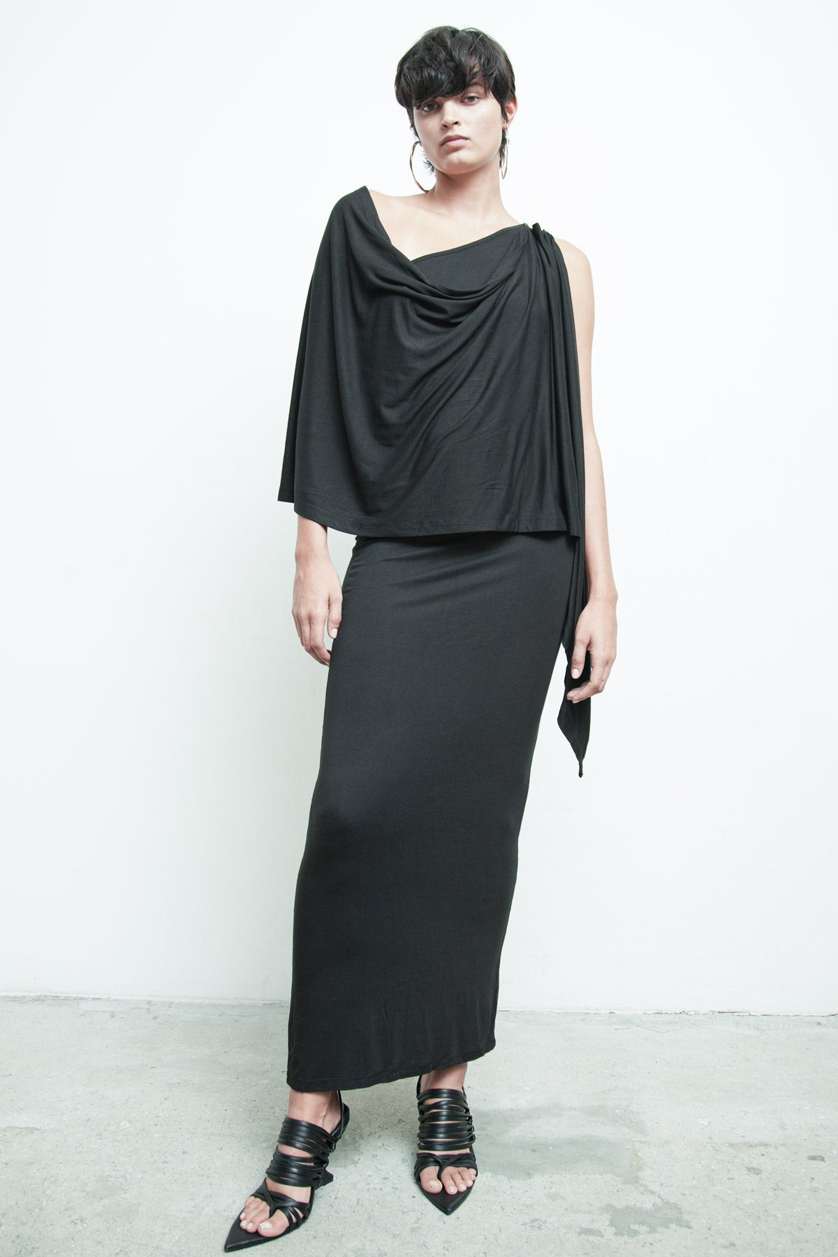 files/NicholasK-SD-660-SawyerDress-Black-04.jpg