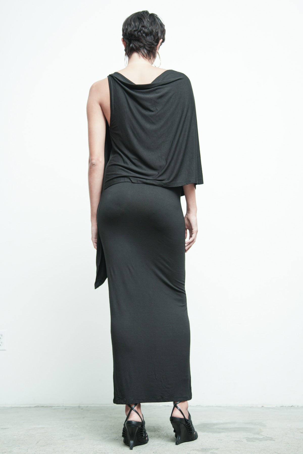 files/NicholasK-SD-660-SawyerDress-Black-05.jpg