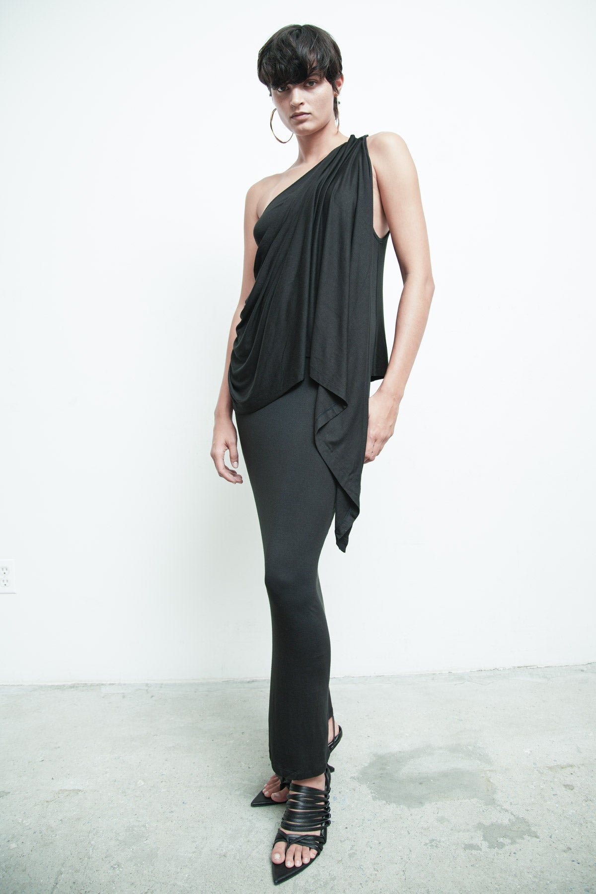 files/NicholasK-SD-660-SawyerDress-Black-06.jpg