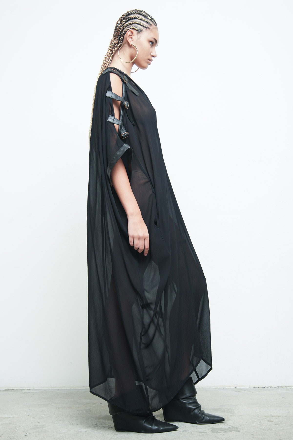 files/NicholasK-SD-661-SterlingDress-Black-04_cc0fb454-7234-4278-8cba-e8c3496fb251.jpg