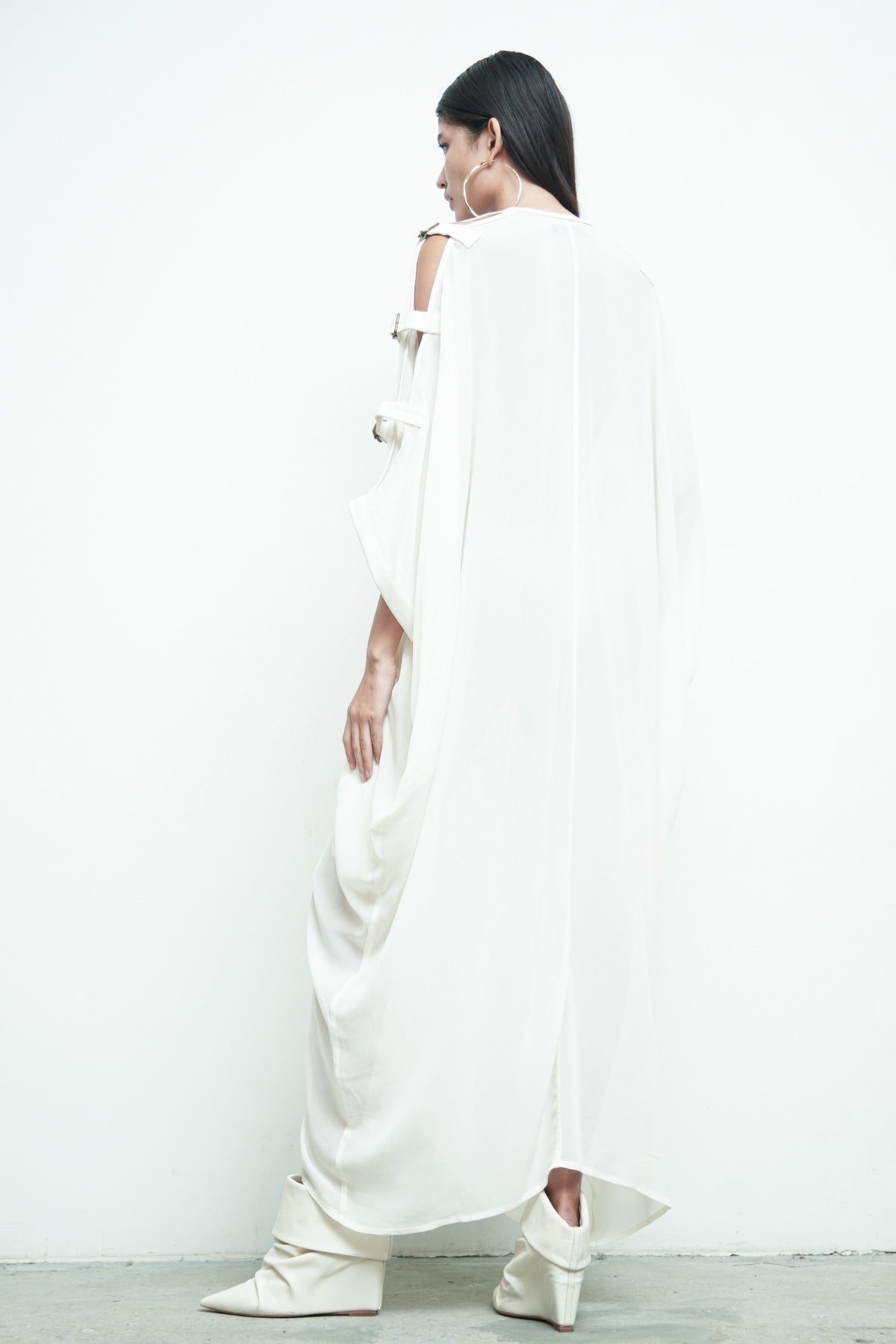 files/NicholasK-SD-661-SterlingDress-OffWhite-03.jpg