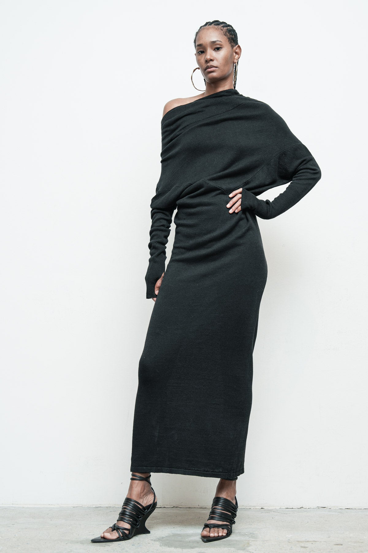 files/NicholasK-SW-363I-RevSweaterDress-Black-01.jpg