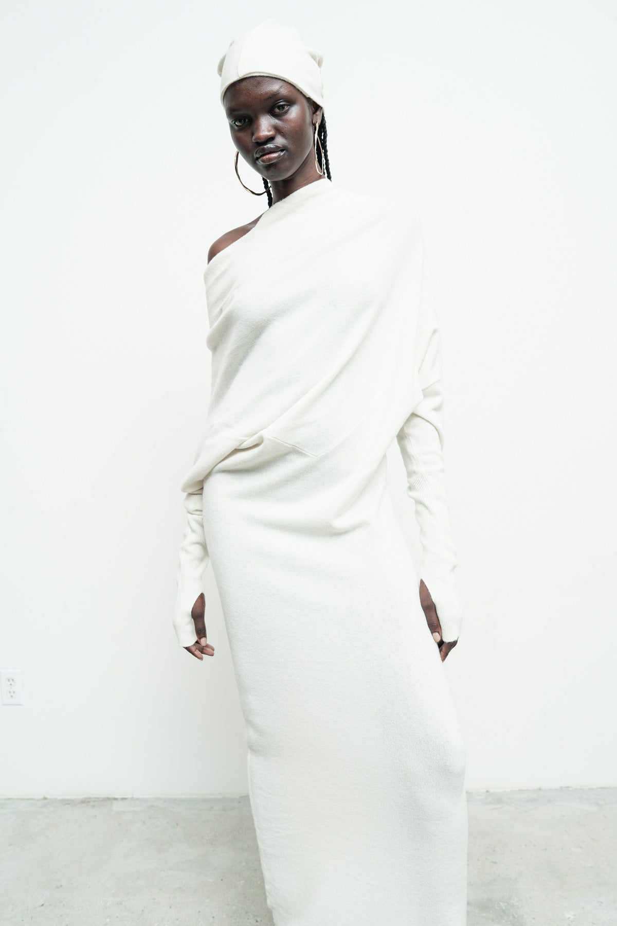 files/NicholasK-SW-363K-RevSweaterDress-OffWhite-012.jpg
