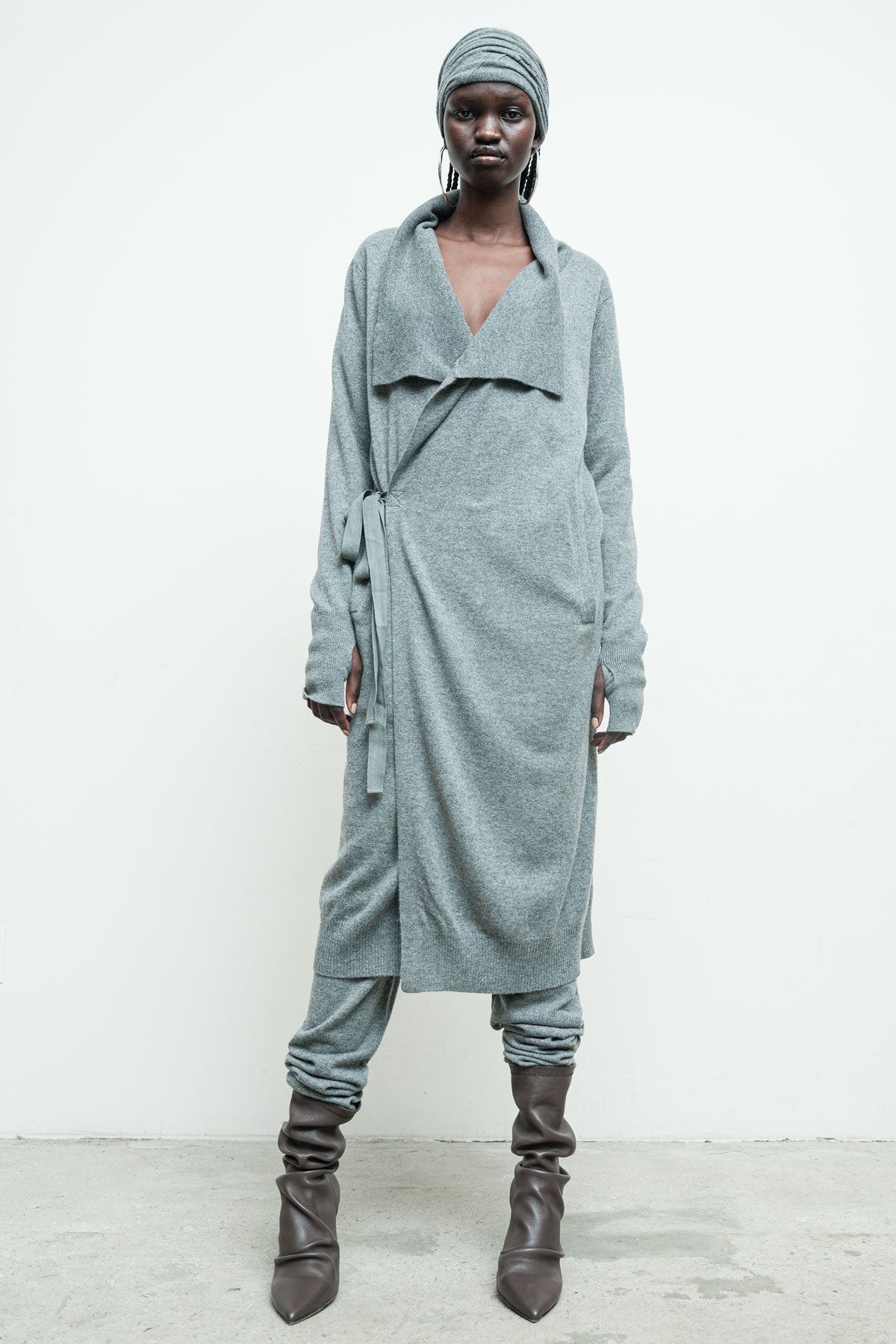 files/NicholasK-SW-451C-MalekSweater-GreyHeather-05.jpg