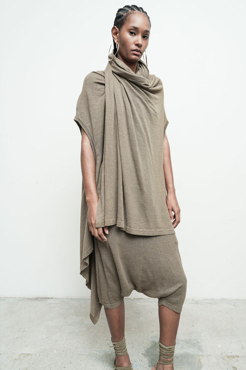 Serius Sleeveless Sweater