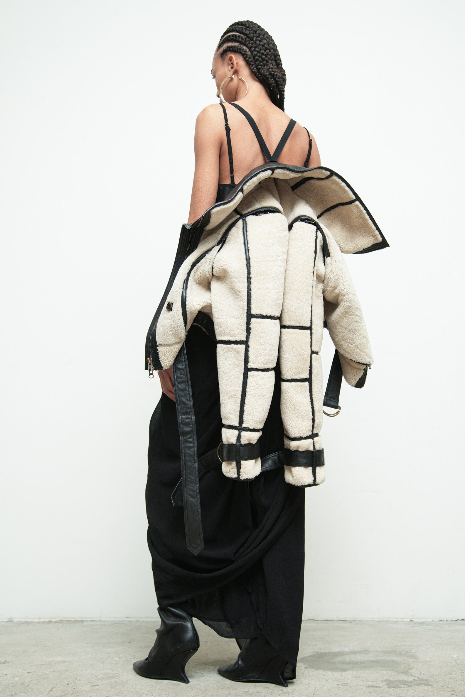 files/O-385E-TannerJacket-BeigeBlack-010.jpg