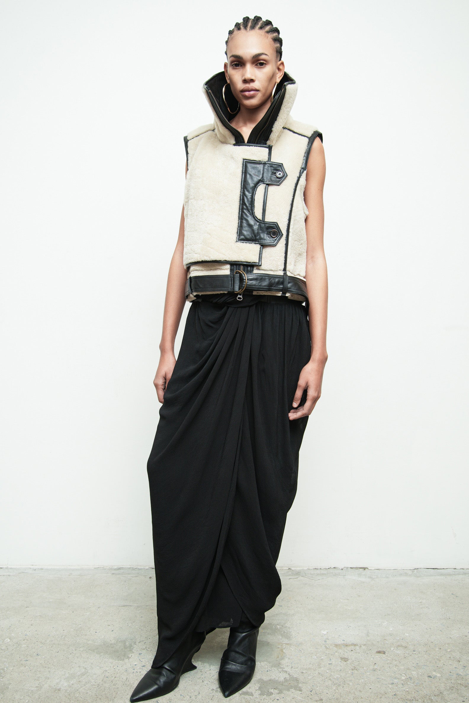 files/O-385E-TannerJacket-BeigeBlack-04.jpg
