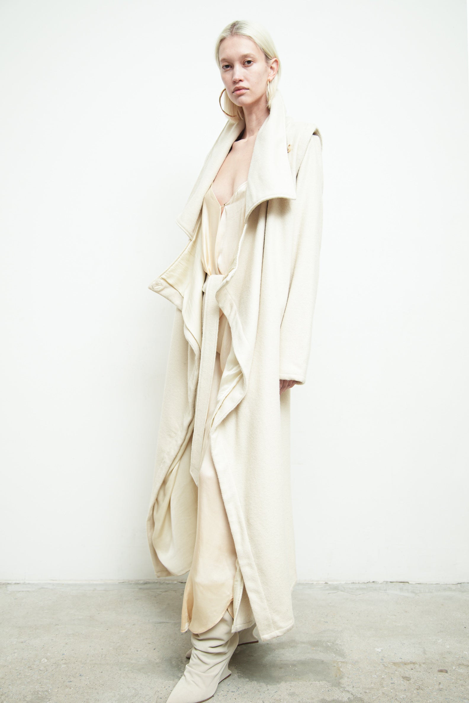 files/O-428E-AnderCoat-Beige-SD-472B-SlipDress-Limestone-010.jpg