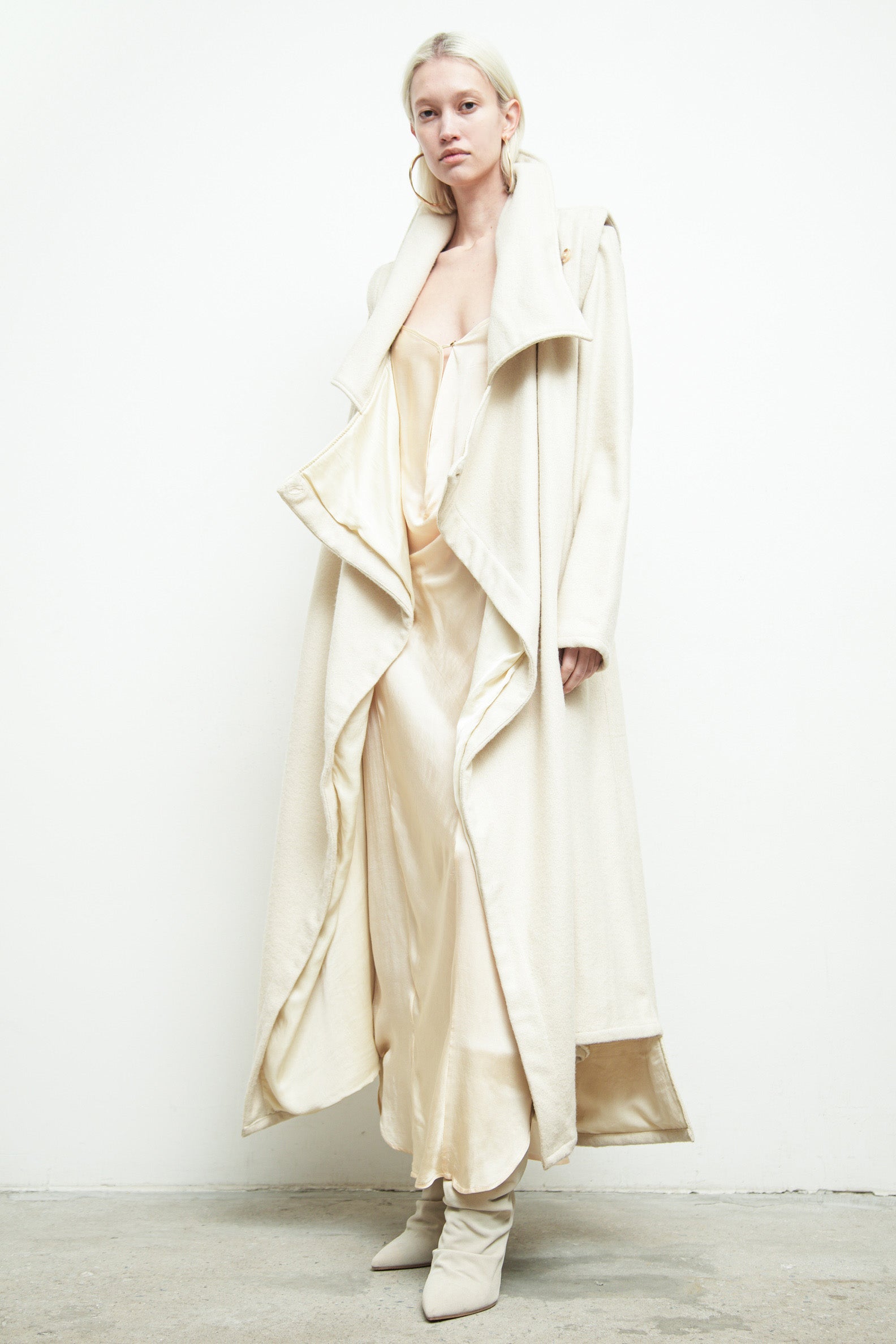 files/O-428E-AnderCoat-Beige-SD-472B-SlipDress-Limestone-02.jpg