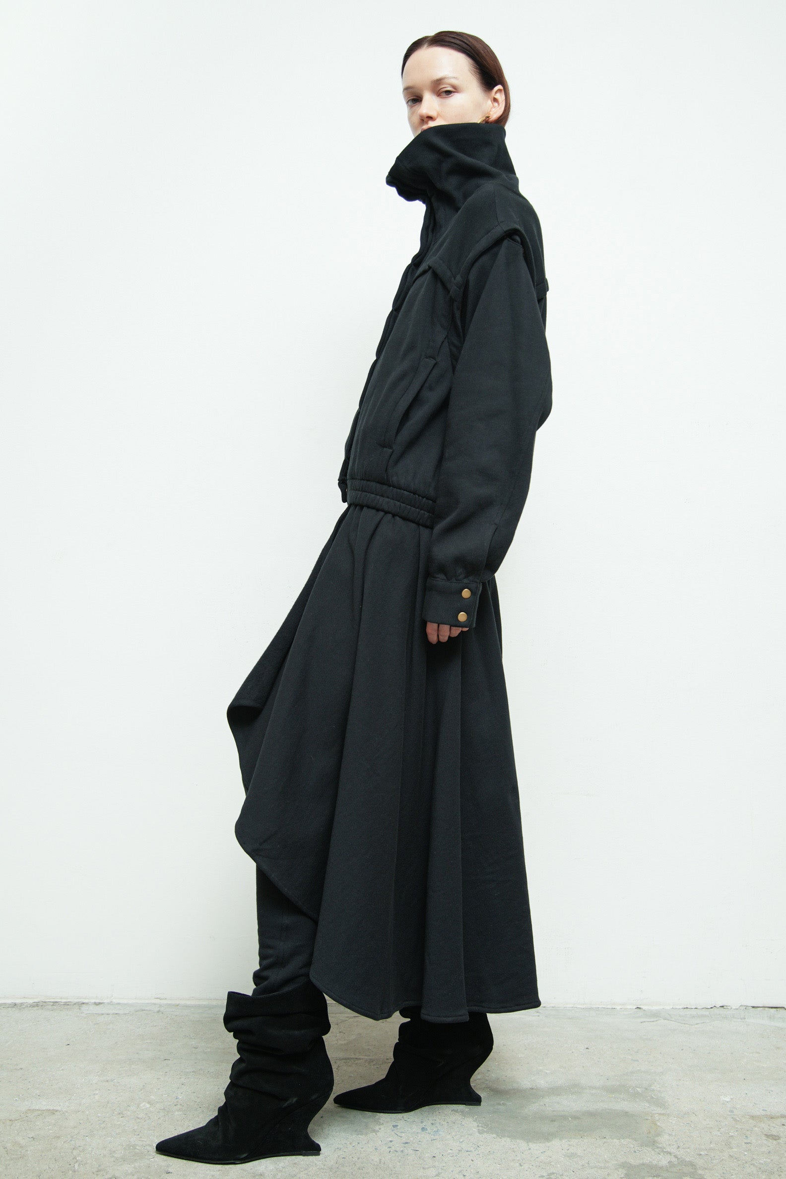 files/O-466B-AmariJkt-Blk-Kp-356-FemkeSkirtPant-Blk-012.jpg