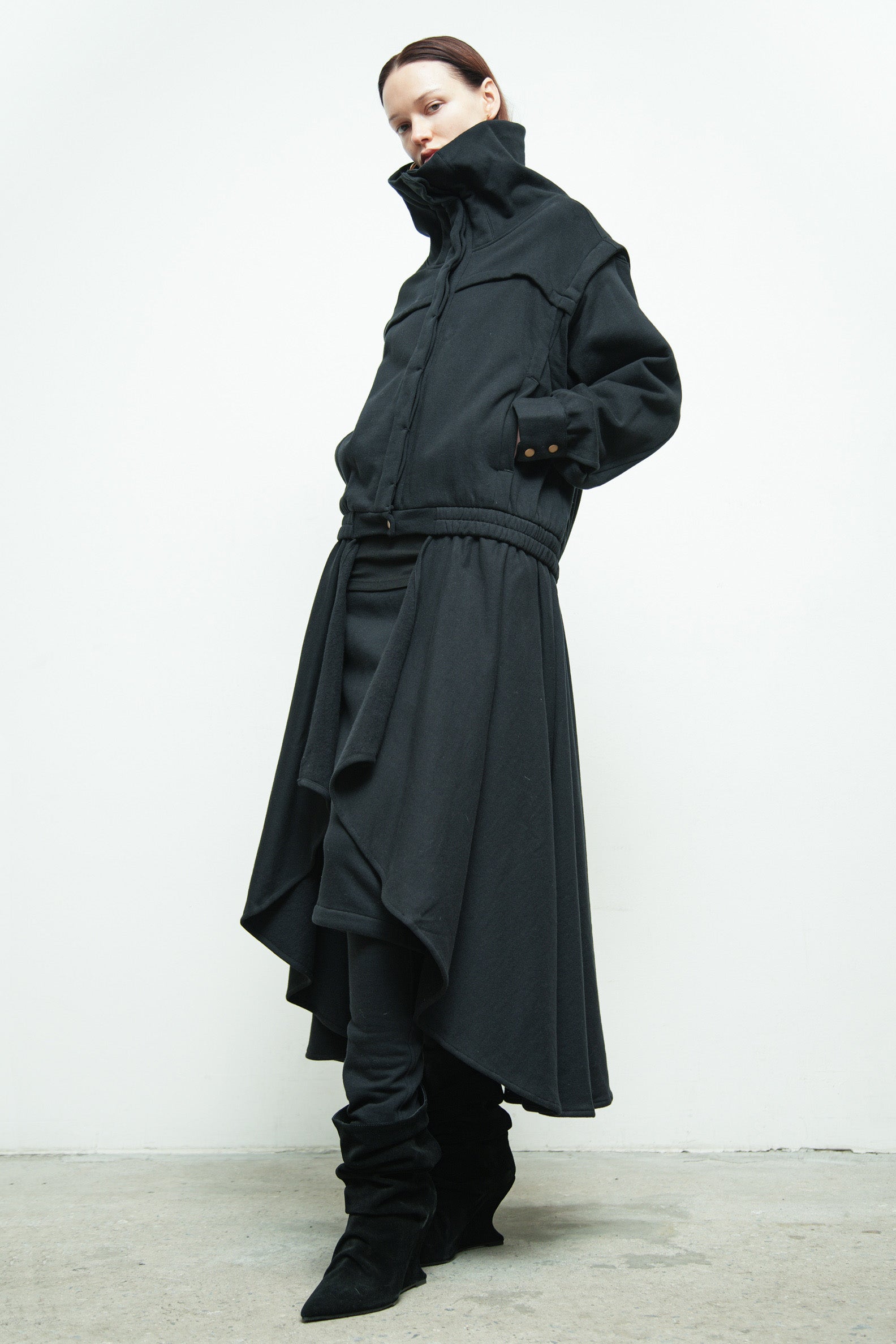 files/O-466B-AmariJkt-Blk-Kp-356-FemkeSkirtPant-Blk-06.jpg