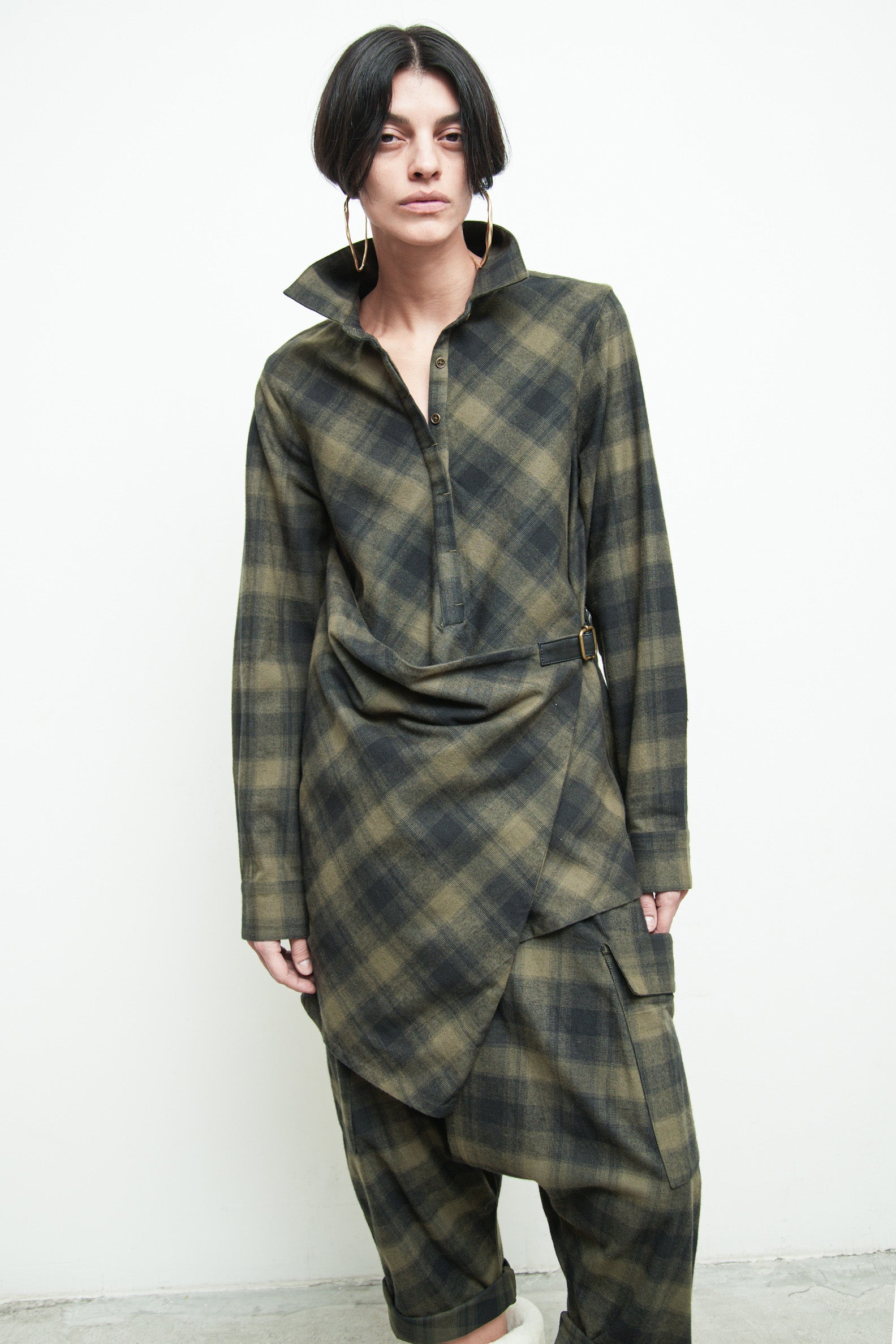 files/S-264D-PierreShirt-MossBlack-01.jpg