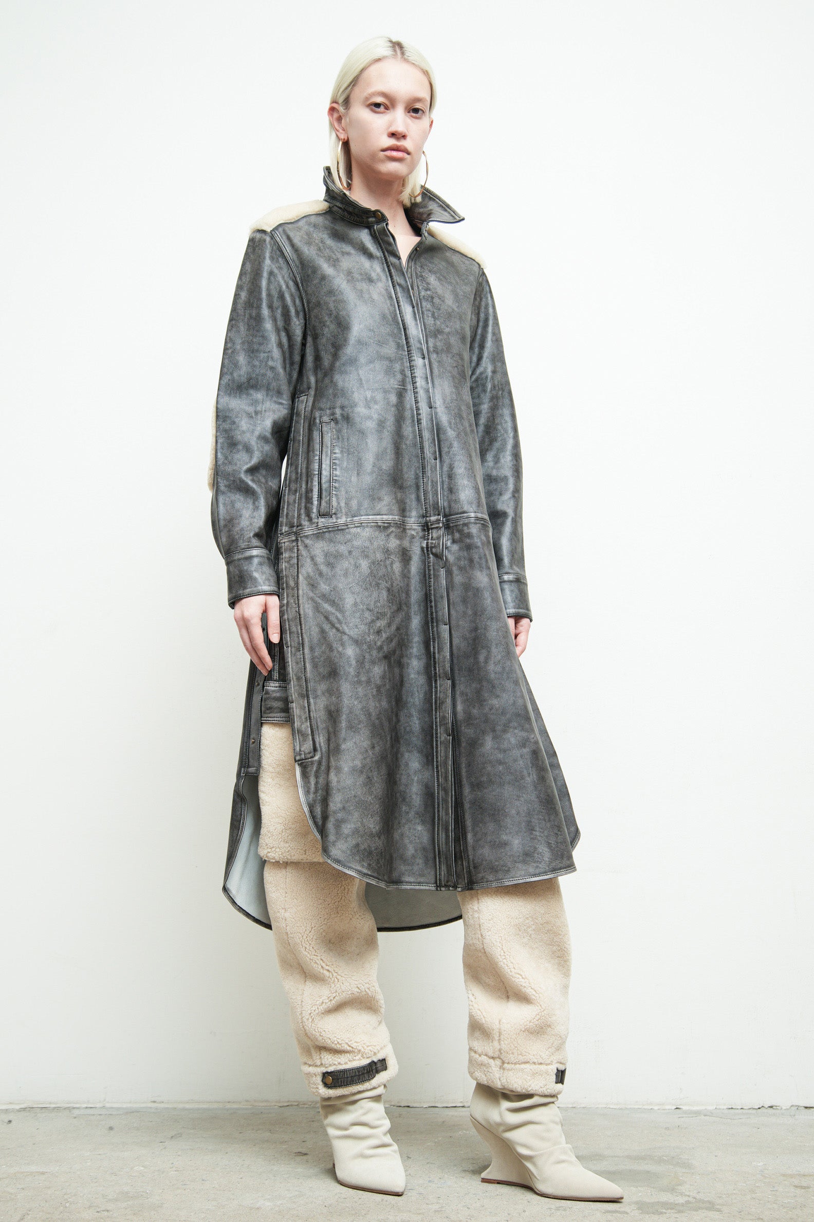 files/S-344C-SylasShirt-BlackBeige-08.jpg