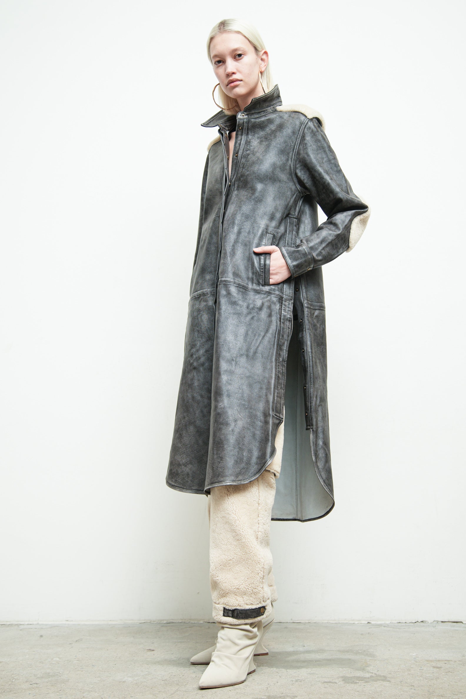 files/S-344C-SylasShirt-BlackBeige-09.jpg