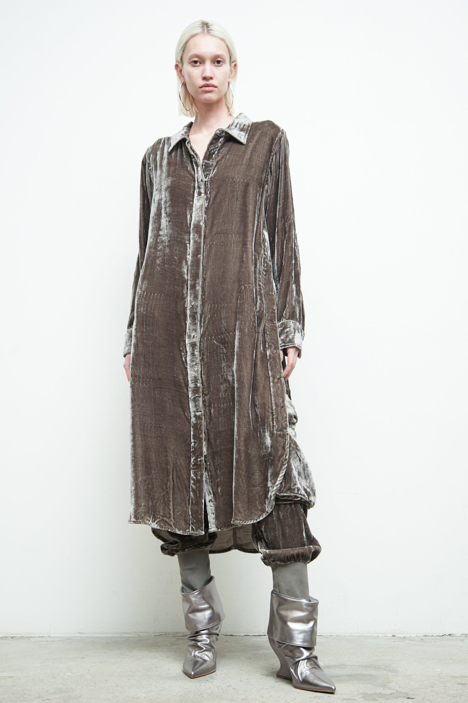 files/S-344F-SylasShirt-Quartz-02.jpg