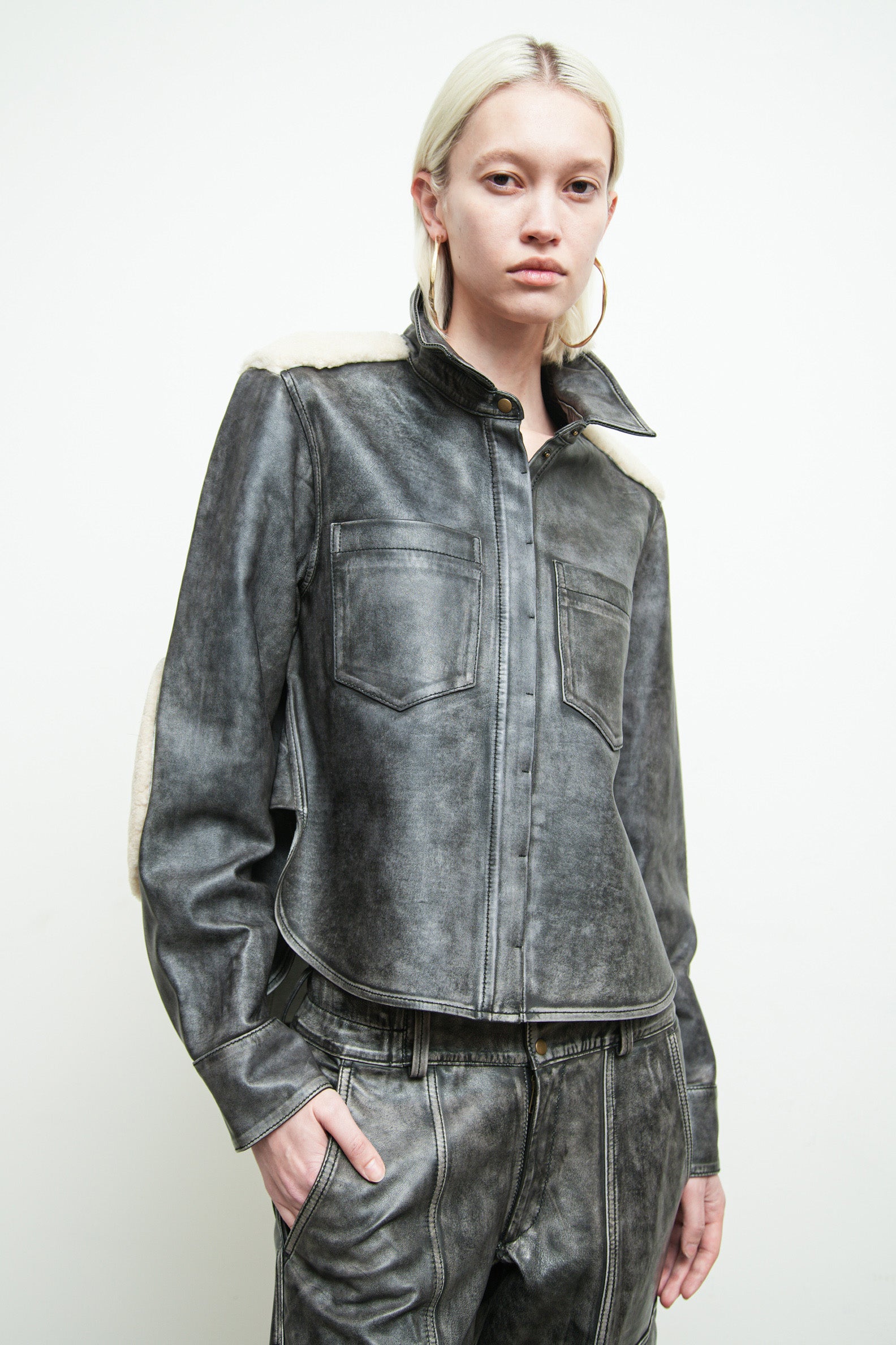 files/S-359C-FreyjaShirt-BlackBeige-03.jpg