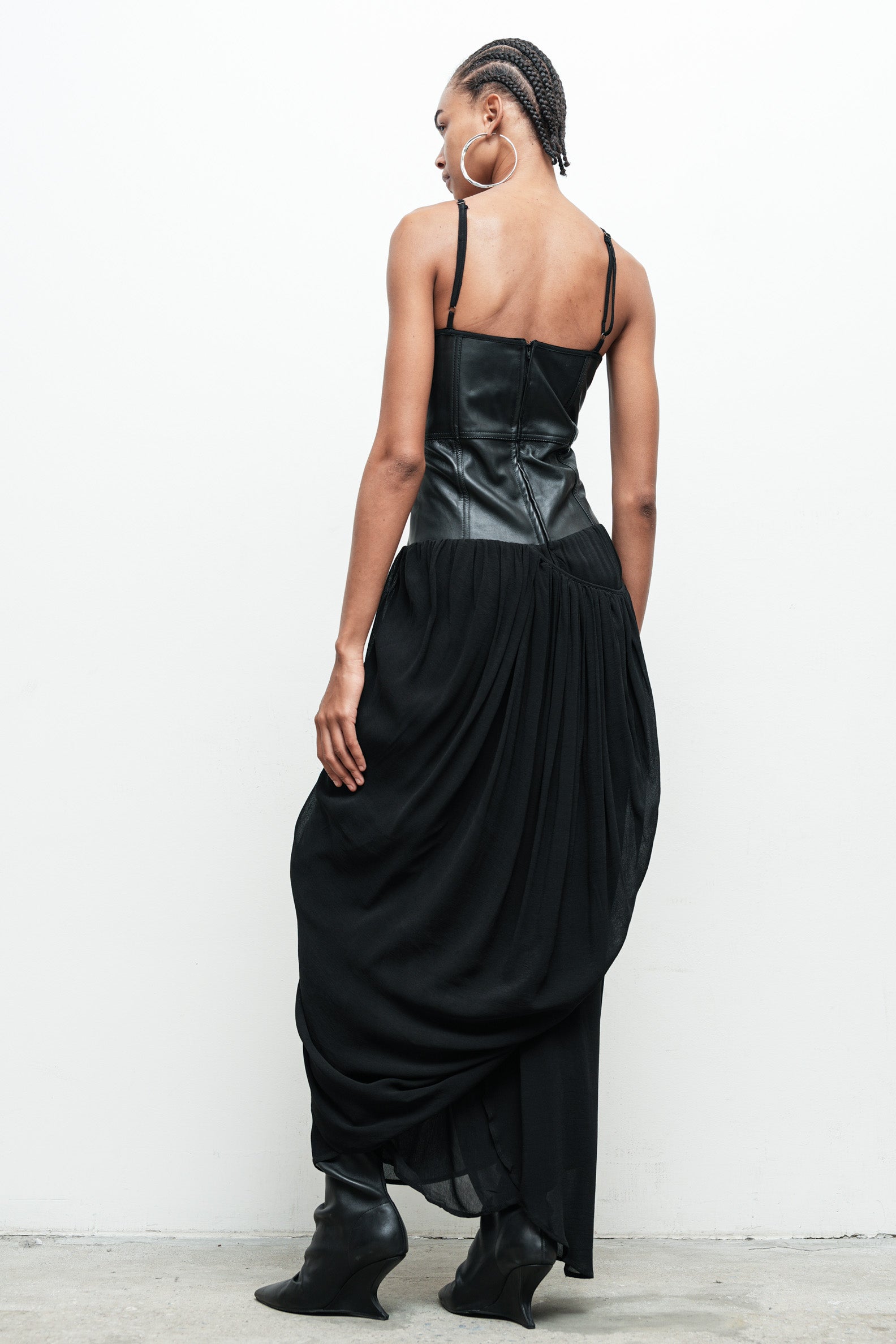 files/SD-343D-LolaDress-Black-03_7a65dd9e-1a8e-4ff9-846c-cbcfa00b371e.jpg