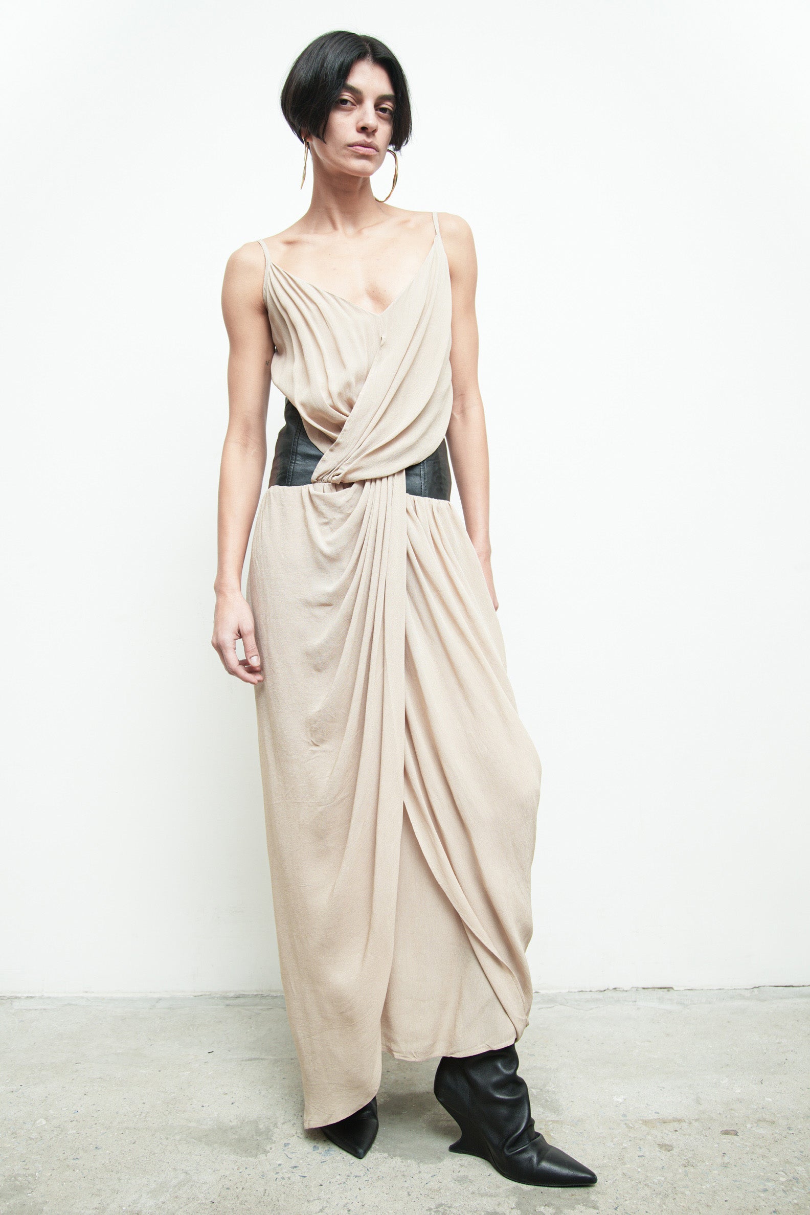 files/SD-343D-LolaDress-LimestoneBlack-03.jpg