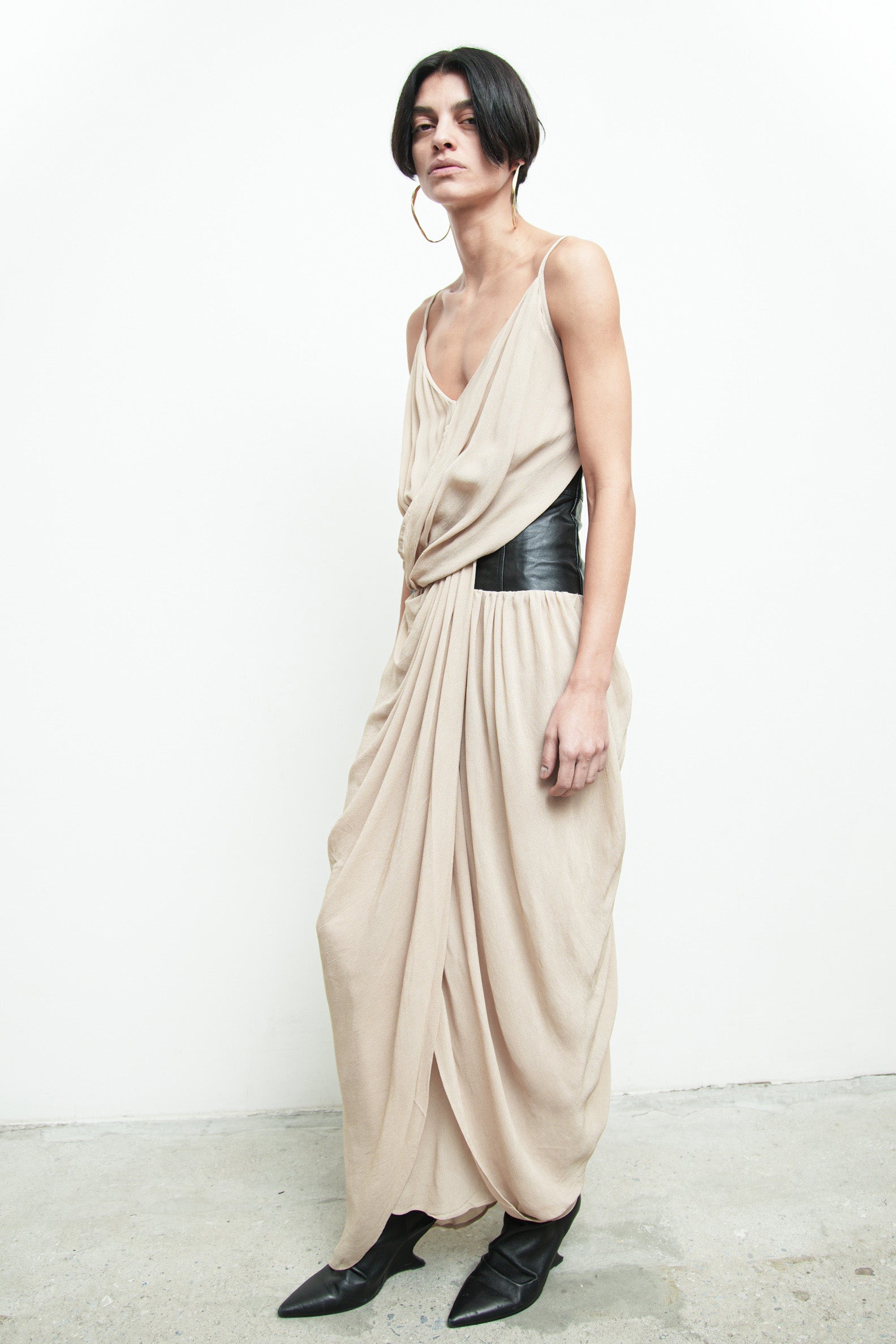 files/SD-343D-LolaDress-LimestoneBlack-04.jpg