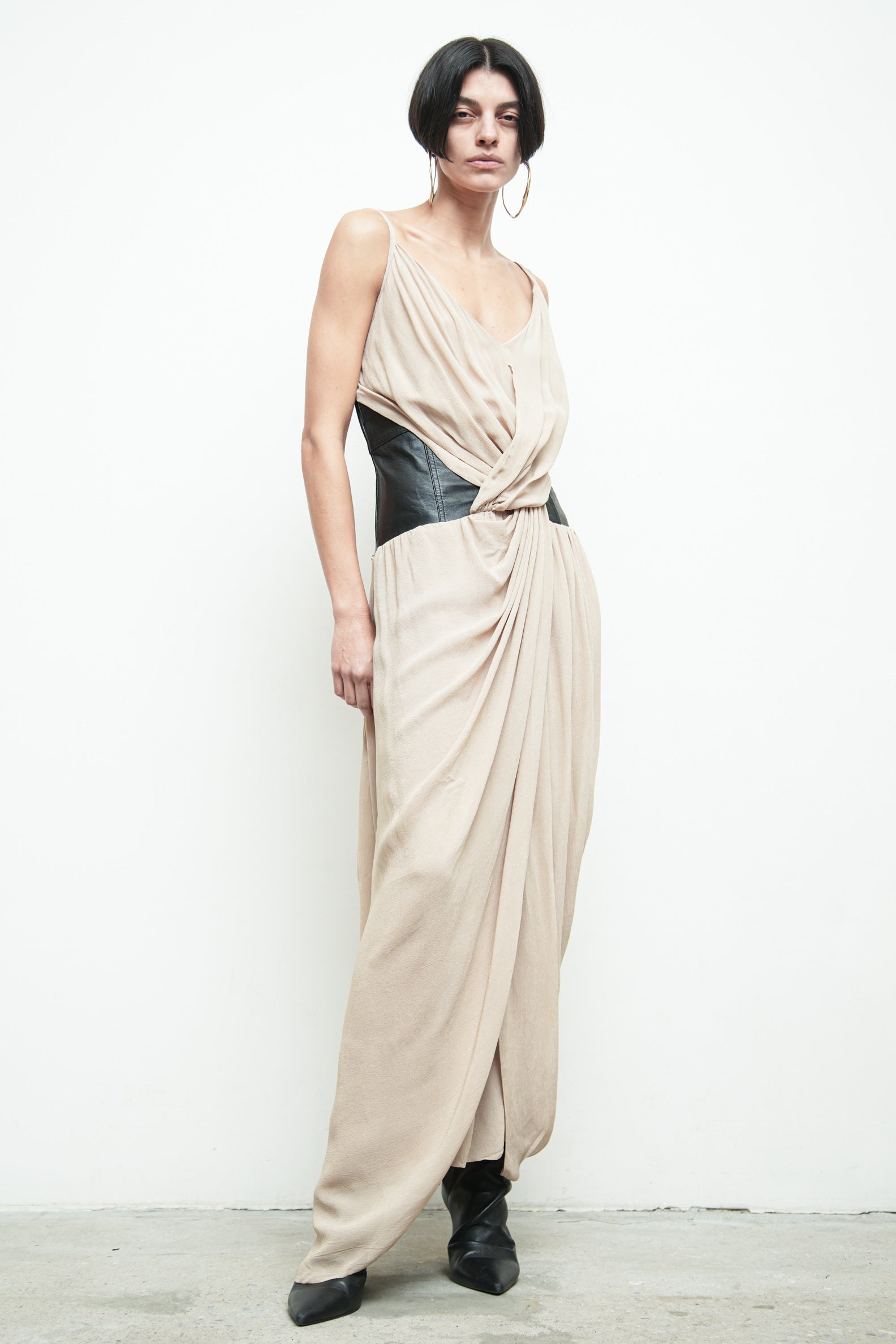 files/SD-343D-LolaDress-LimestoneBlack-06.jpg