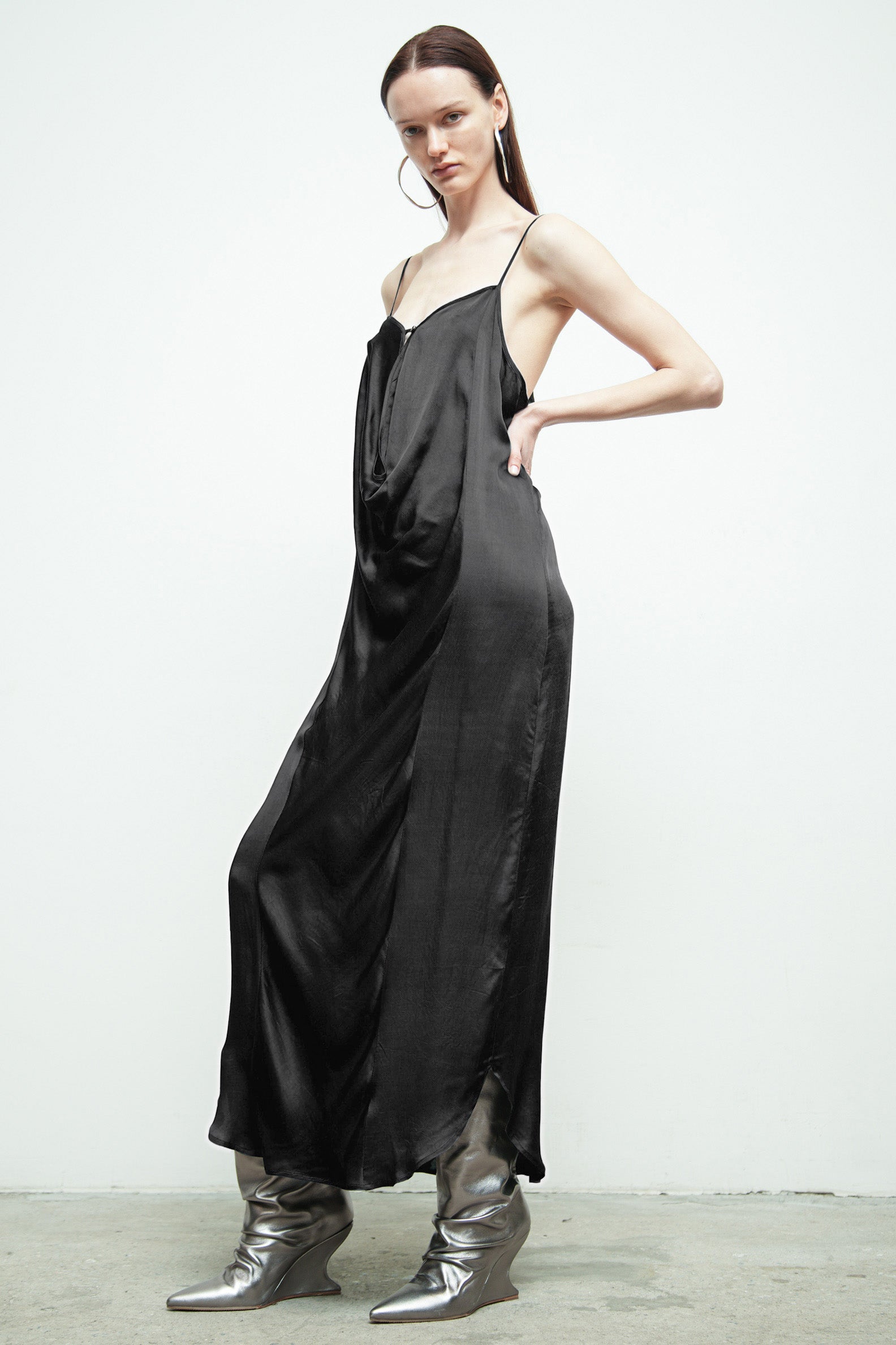 files/SD-472B-SlipDress-Black-04.jpg