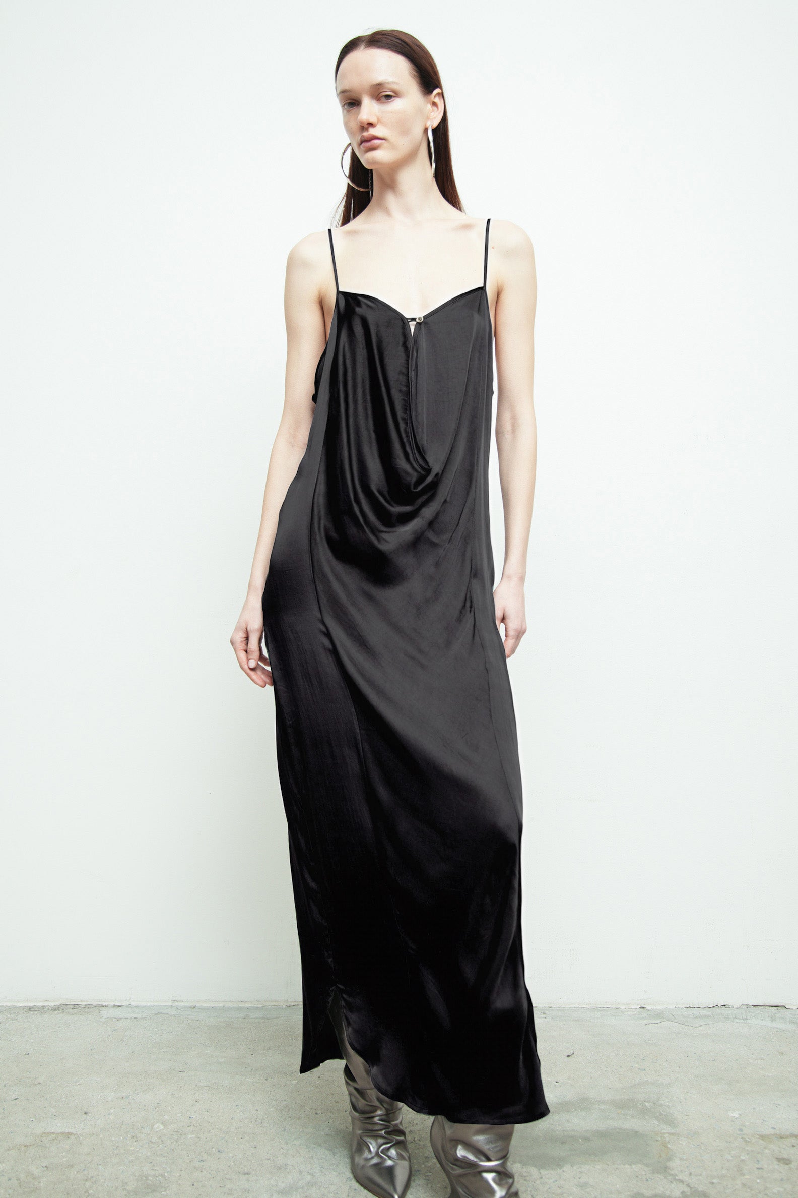 files/SD-472B-SlipDress-Black-07.jpg