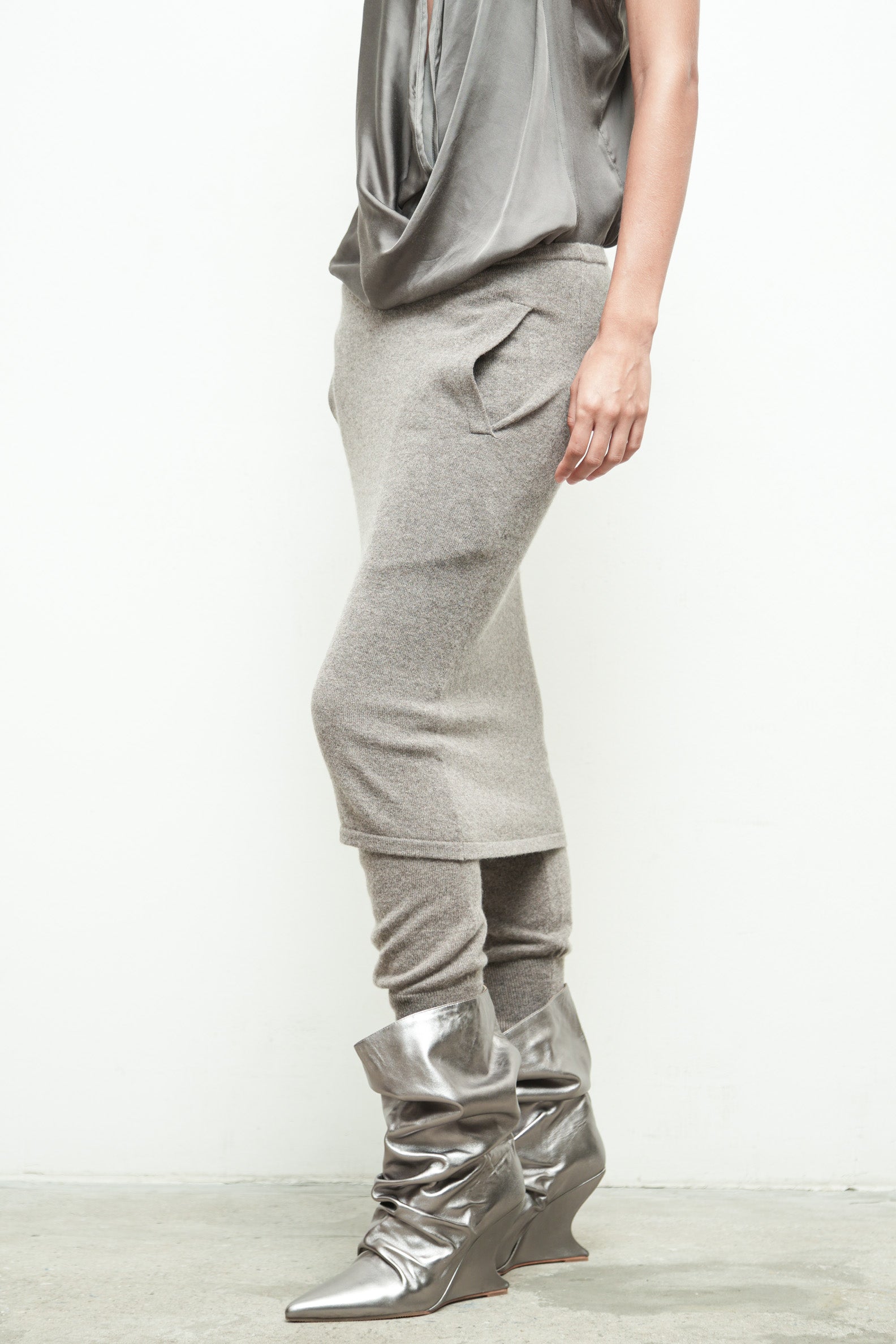 files/SD-473-SlipCami-Quartz-KP-355-DekkerSkirtPant-Vapor-09.jpg