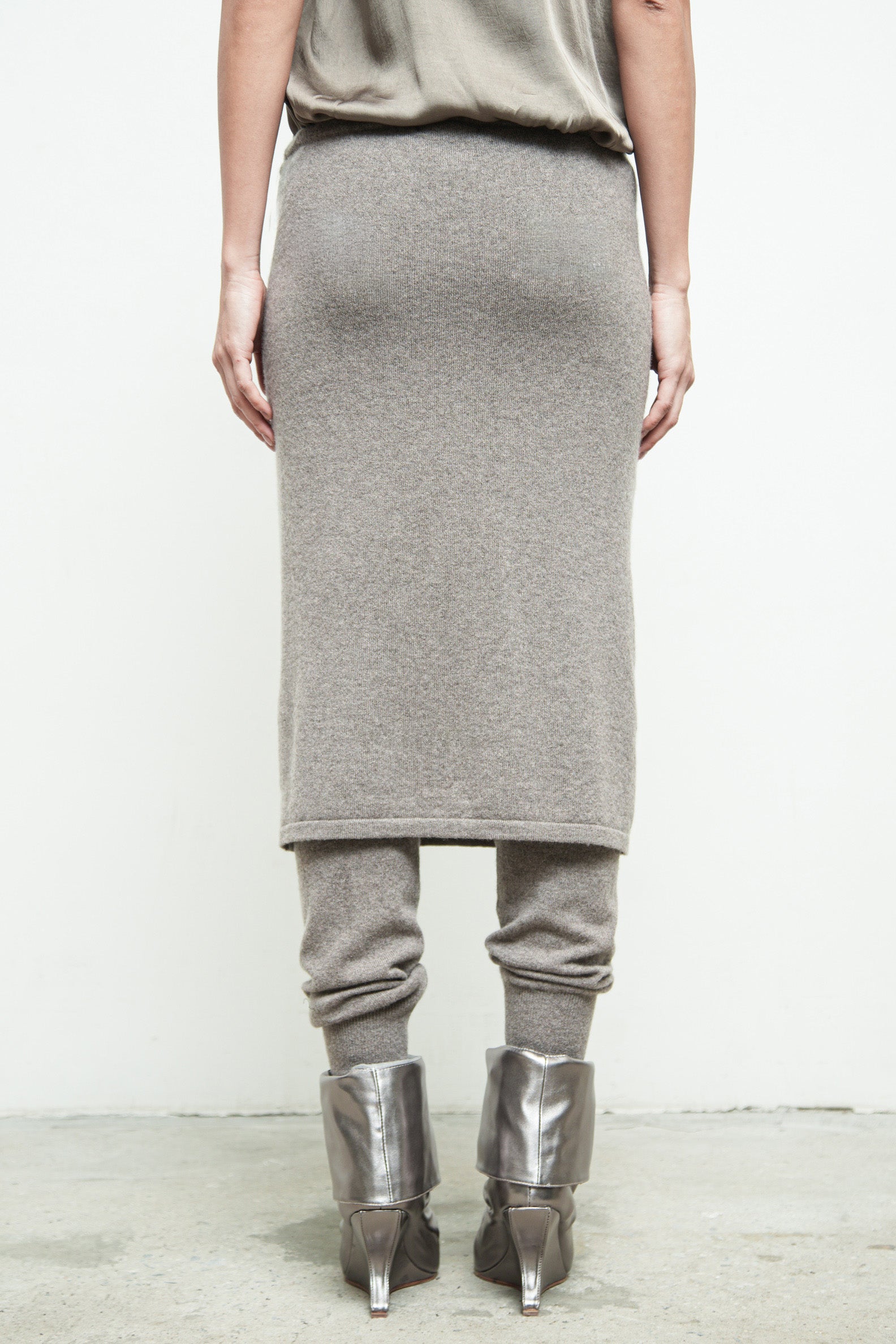 files/SD-473E-SlipCami-Quartz-KP-355-DekkerSkirtpant-Vapor-04.jpg