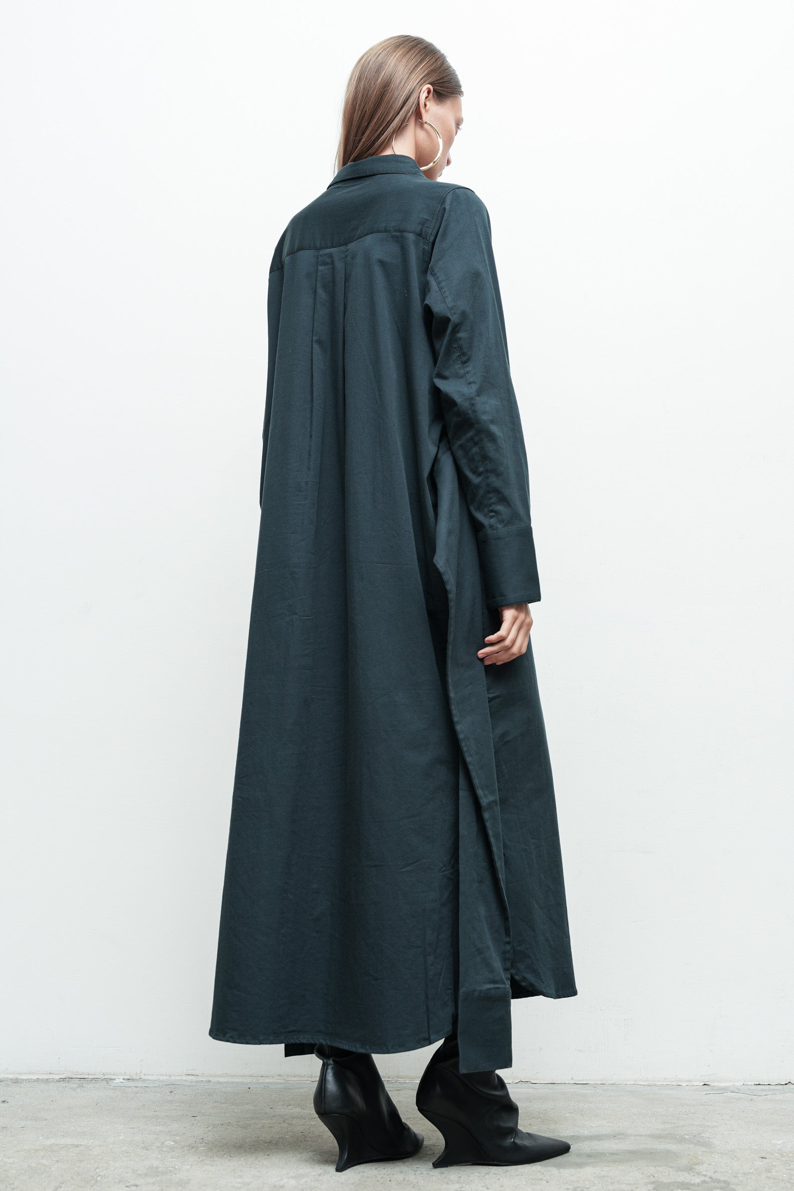files/SD-499D-TieDress-Azure-03.jpg