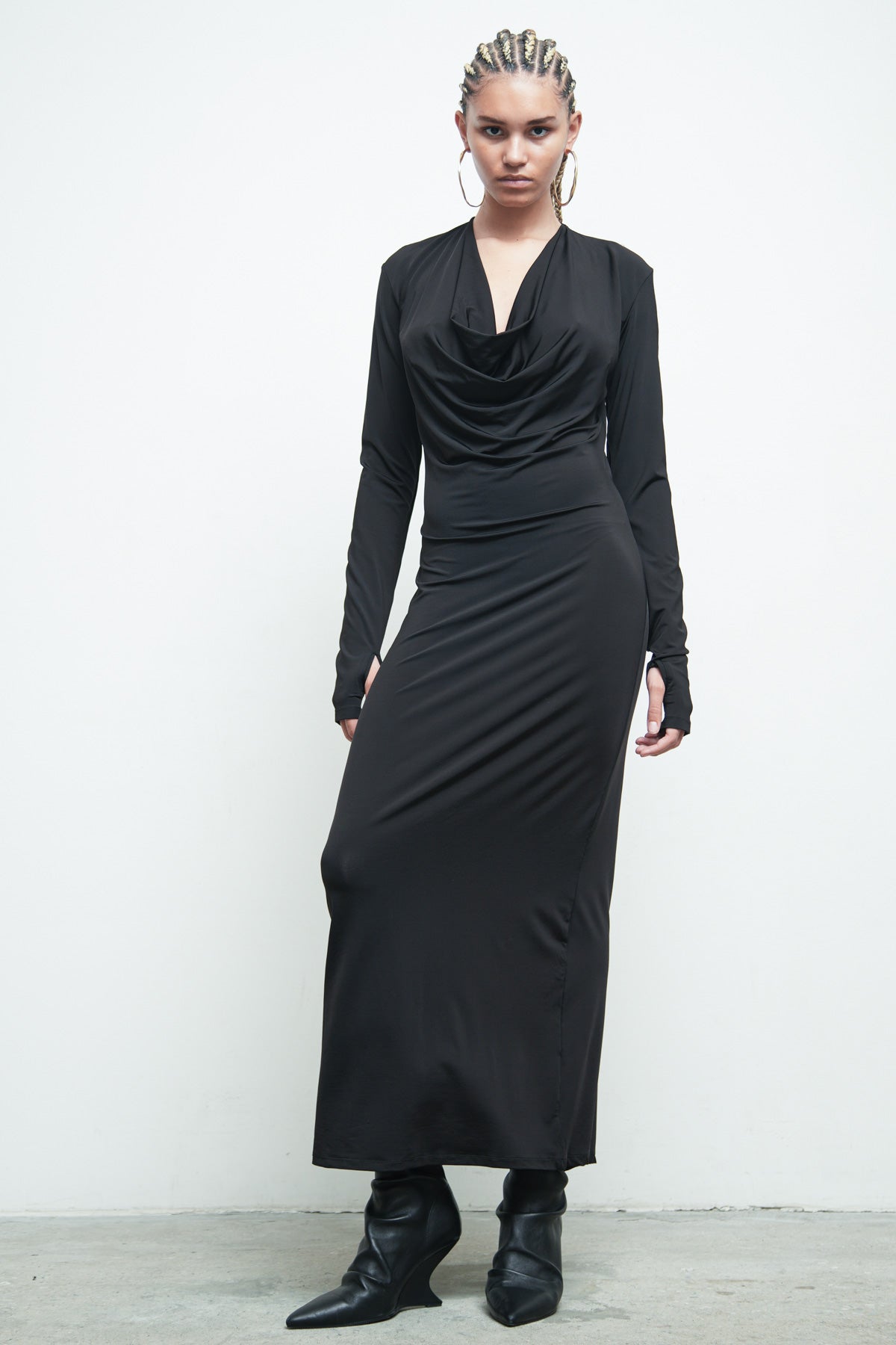 files/SD-650-TeoDress-Black-01.jpg