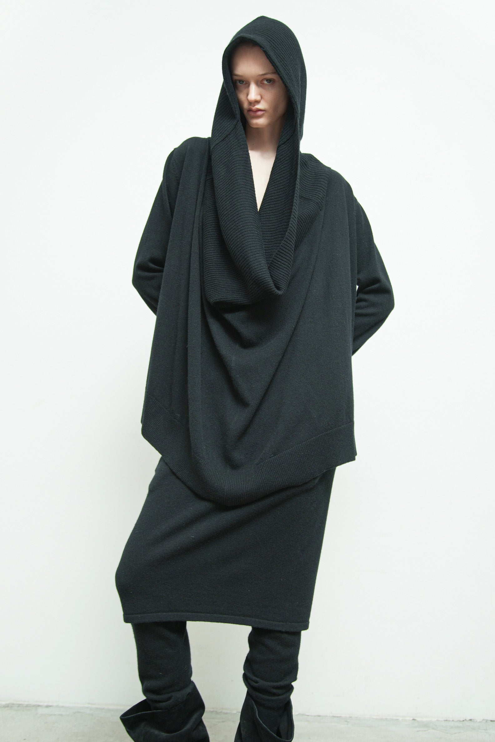 files/SW-319M-MarcoHoody-Blk-04.jpg