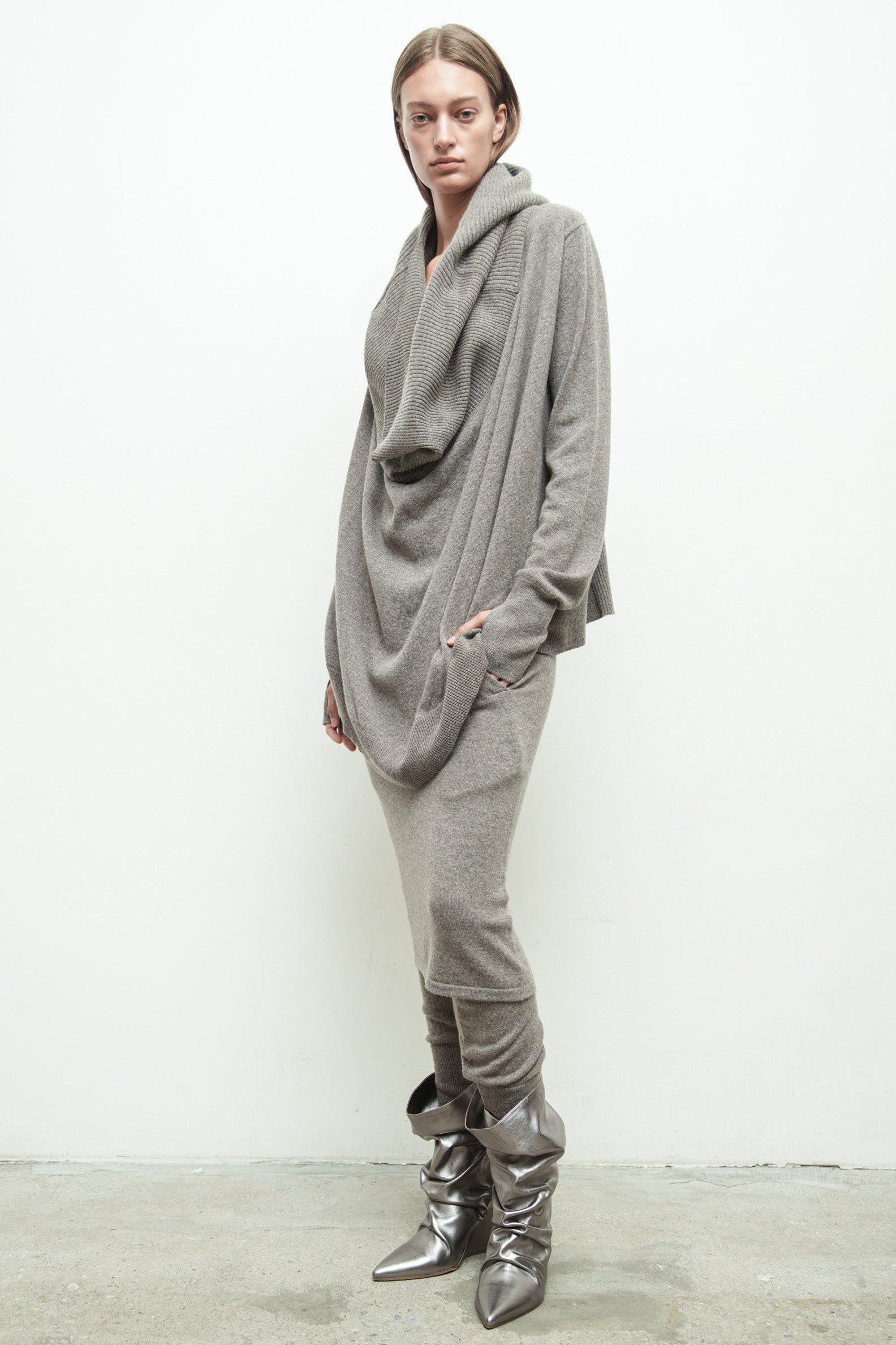 files/SW-319M-MarcoHoody-Vapor-03_e24ee21c-aa75-46a4-b4f2-0345a85dedb8.jpg