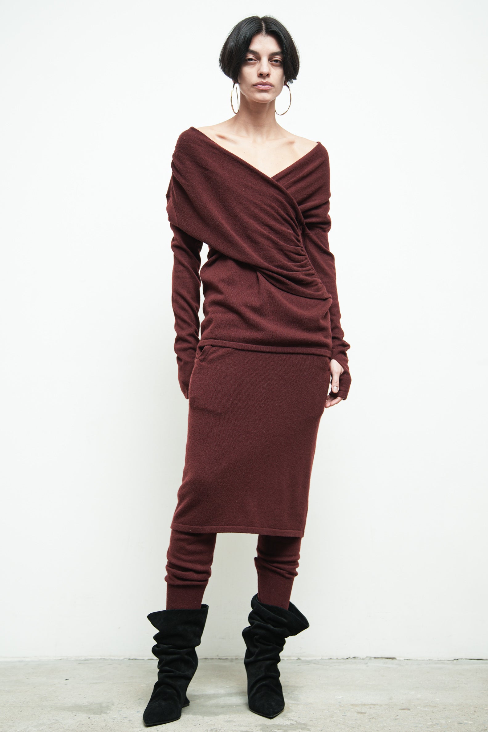 files/SW-486-OpalSweater-Burgundy-KP-355-DekkerSkirtPant-Burgundy-07.jpg