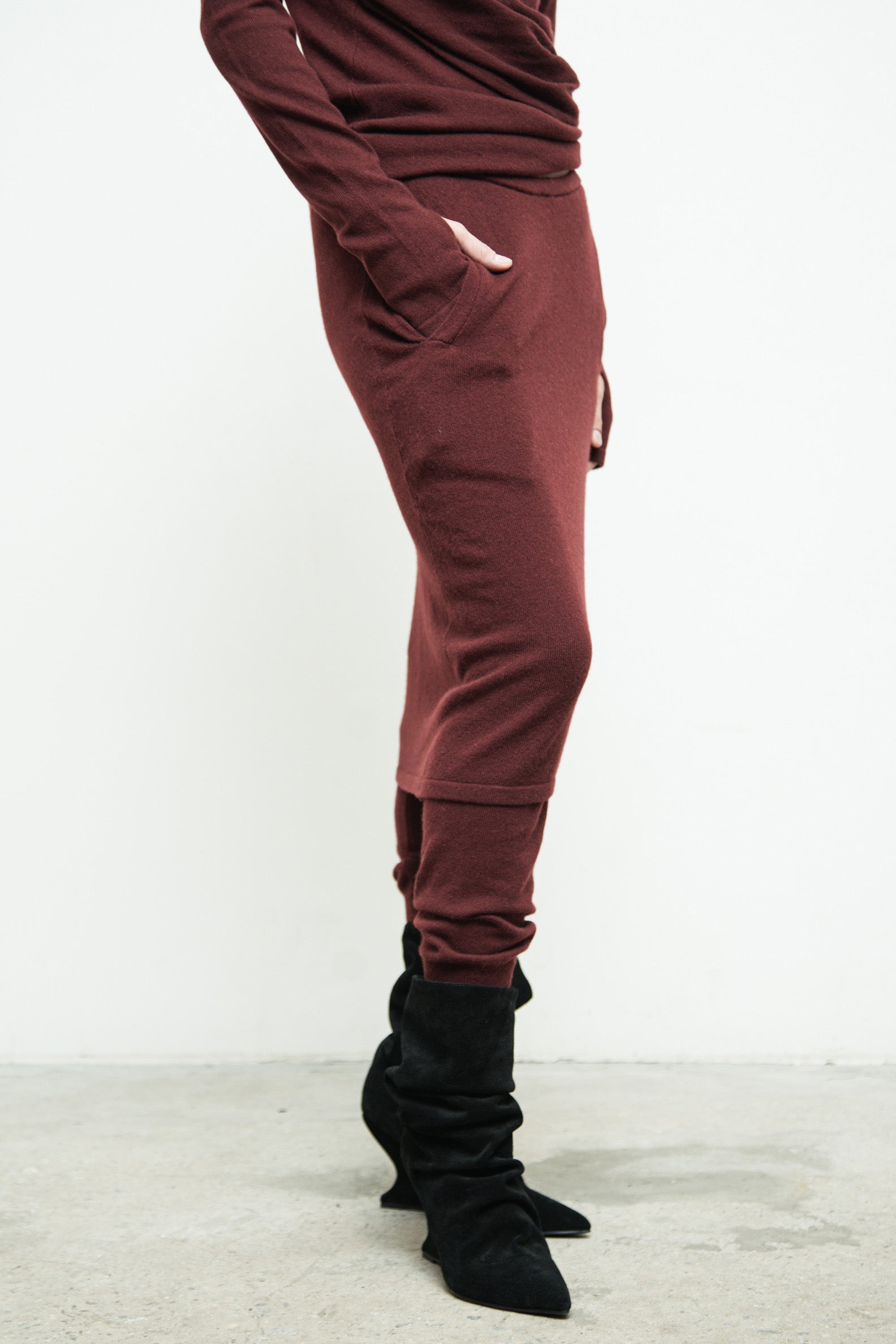 files/SW-486-OpalSweater-Burgundy-KP-355-DekkerSkirtPant-Burgundy-08.jpg