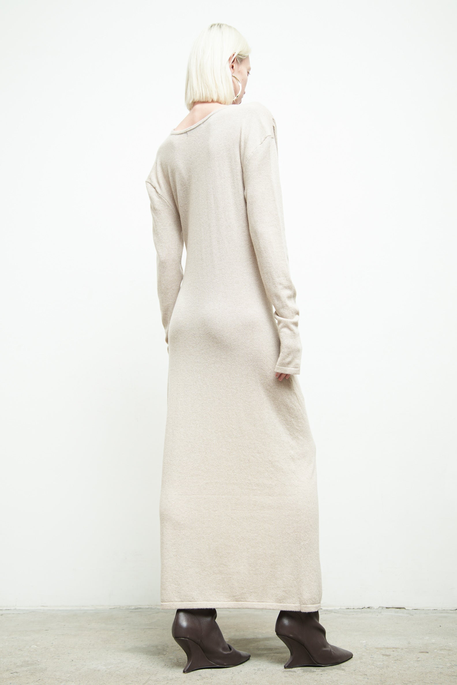 files/SW-487-OpalSweaterDress-OatmealHeather-02.jpg