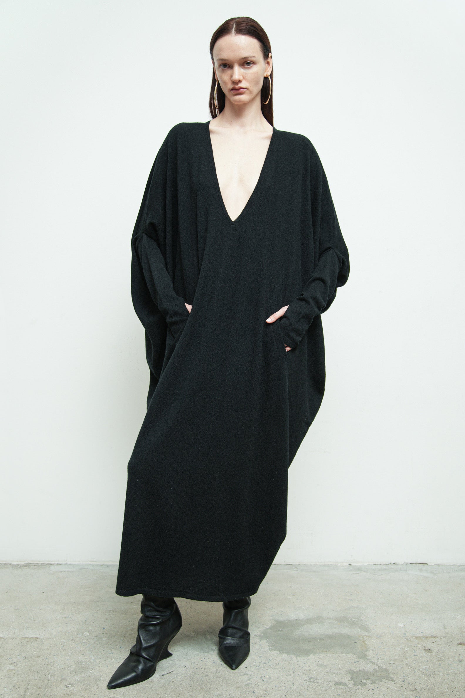 files/SW-491-DemeterDress-Blk-05.jpg
