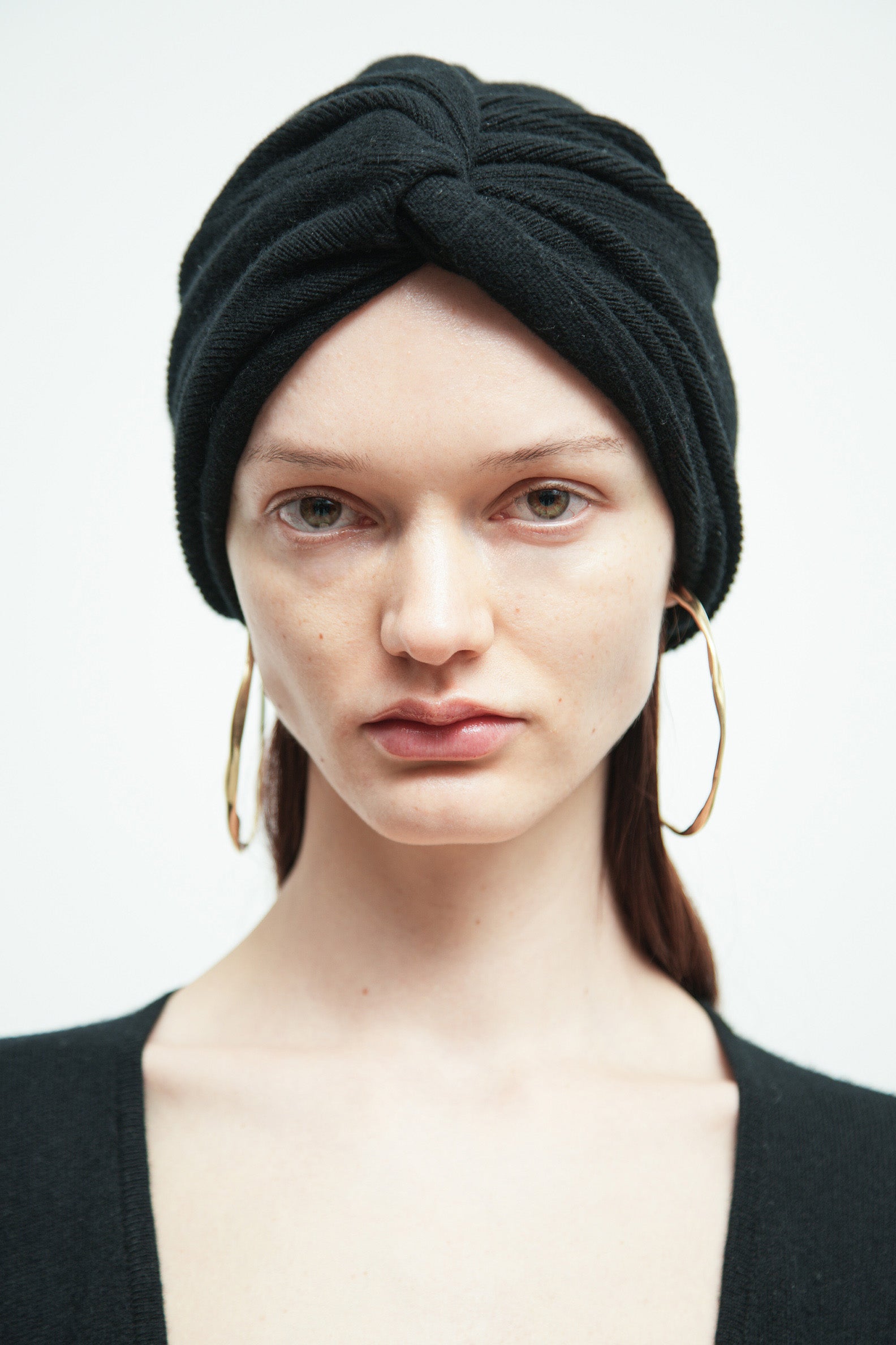 files/SW-491-DemeterDress-Blk-A-215-TwistCap-Blk-03.jpg