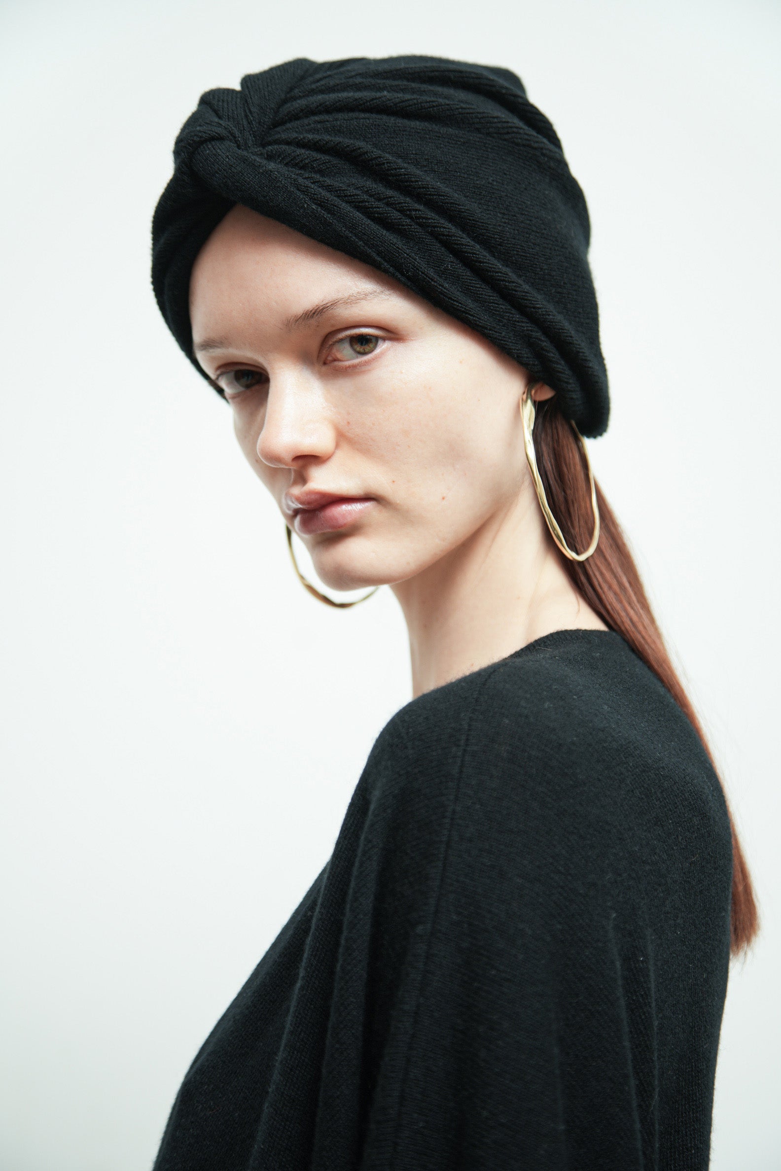 files/SW-491-DemeterDress-Blk-A-215-TwistCap-Blk-04.jpg