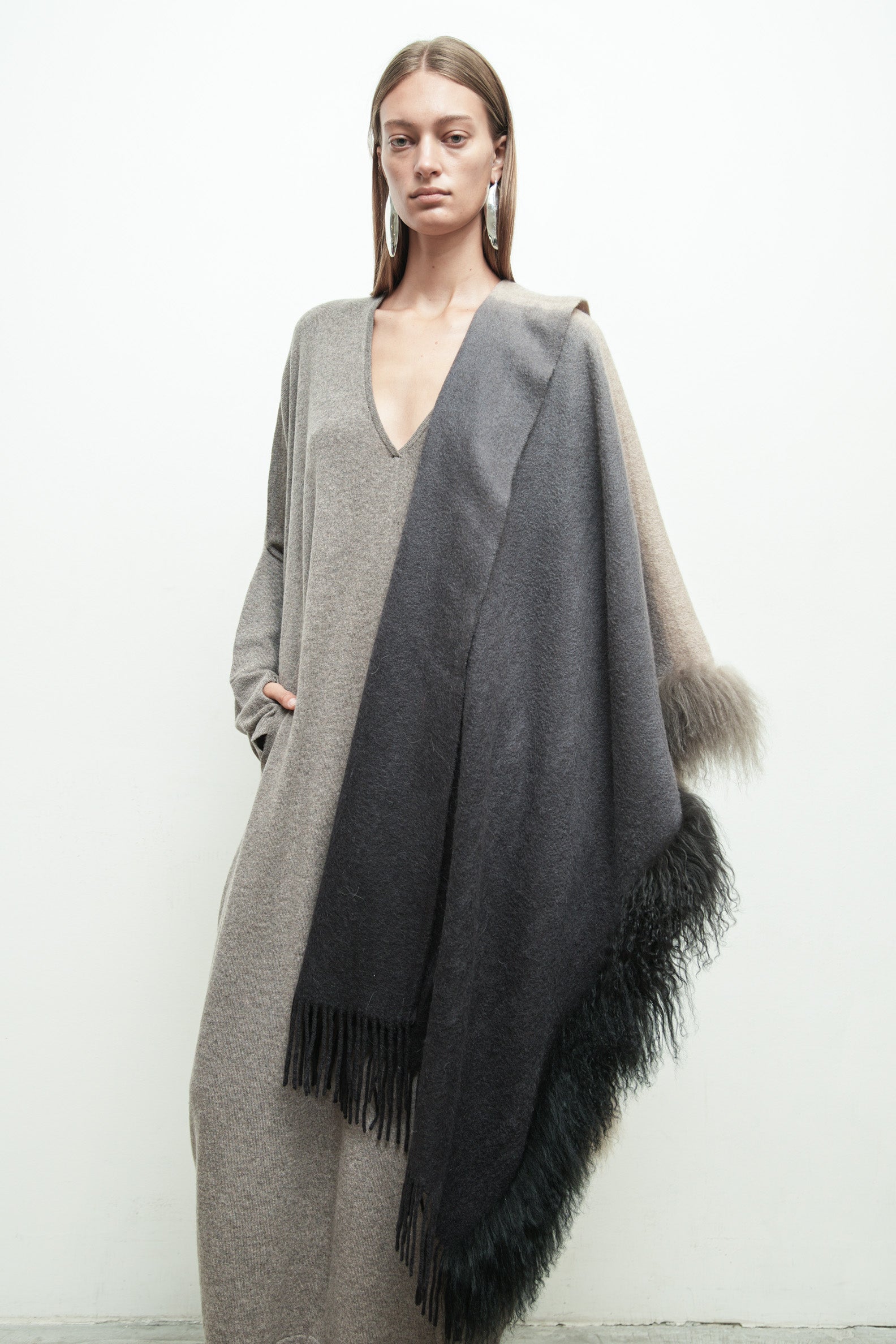 files/SW-491-DemeterDress-Vapor-A-081C-MongolianScarf-OatmealBlack-02.jpg