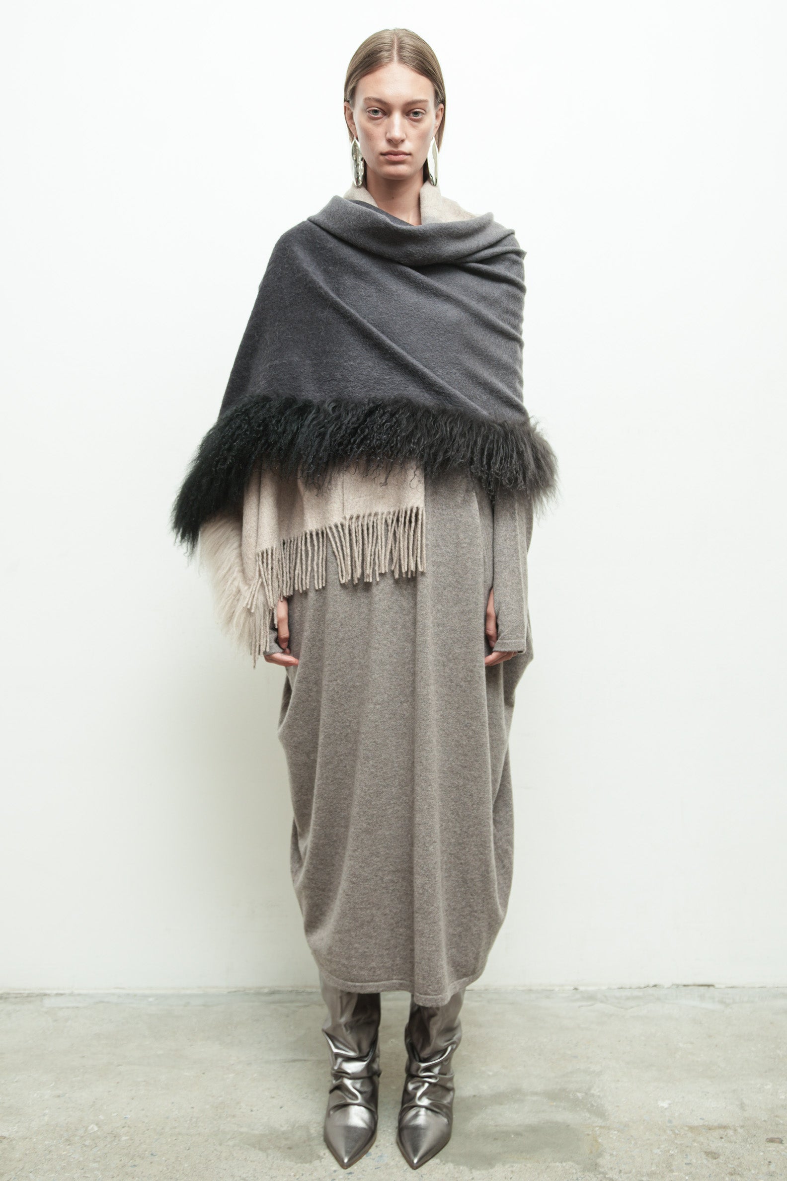 files/SW-491-DemeterDress-Vapor-A-081C-MongolianScarf-OatmealBlack-07.jpg