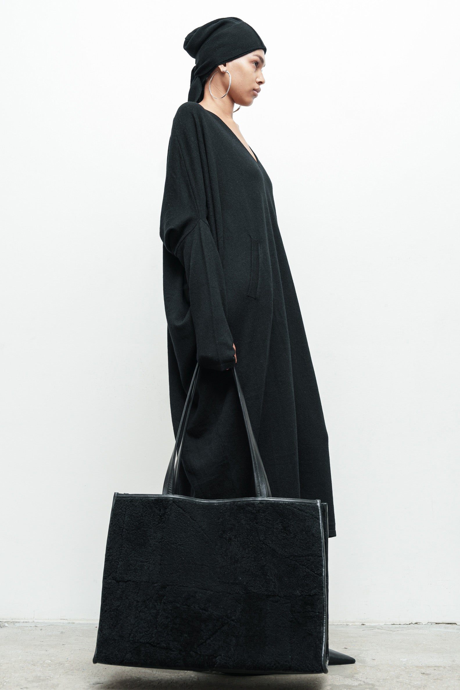 files/SW-491-DemeterSweaterDress-Black-A-203E-WrapBeanie-Black-137.jpg