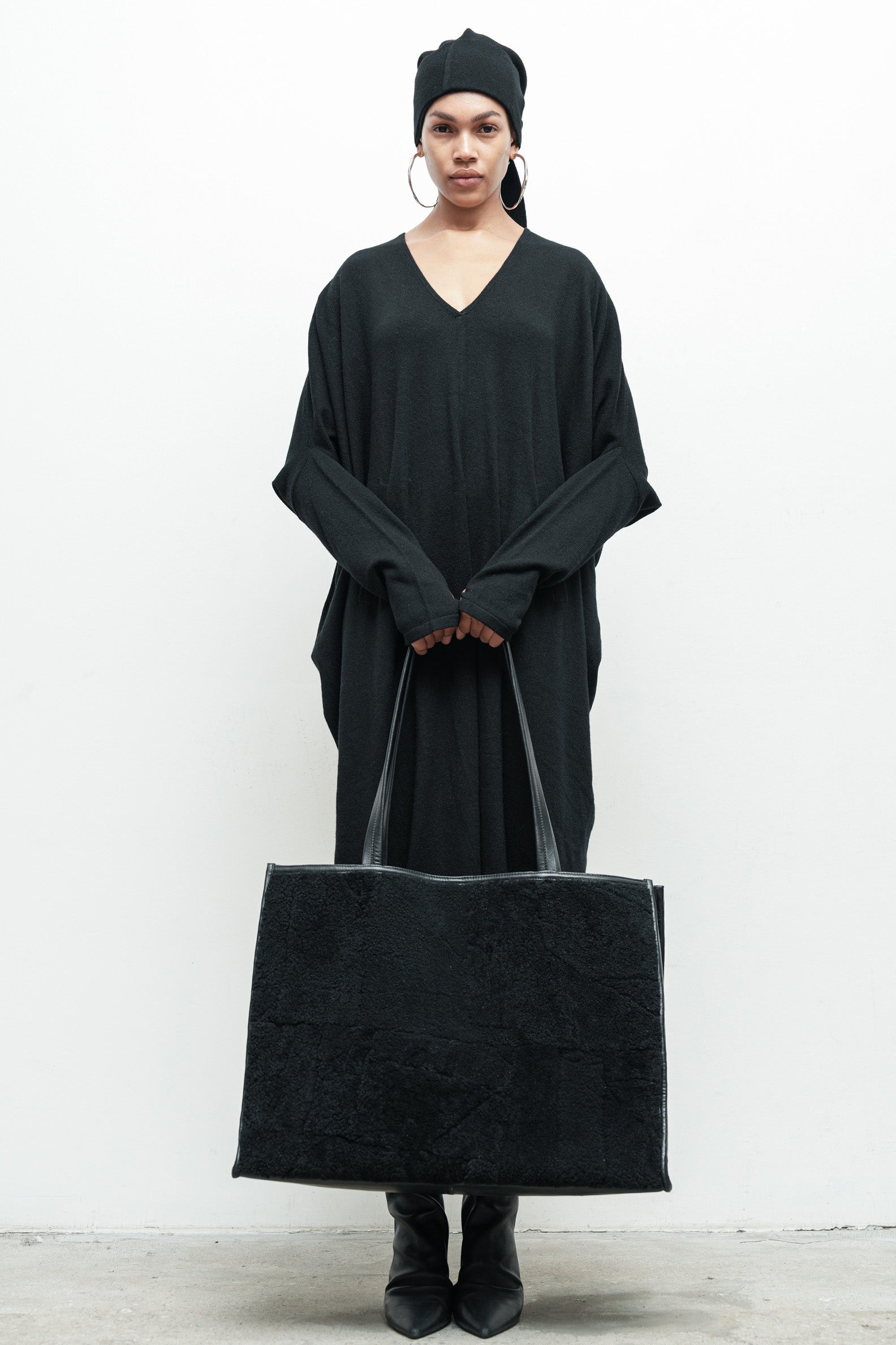 files/SW-491-DemeterSweaterDress-Black-A-203E-WrapBeanie-Black-147.jpg